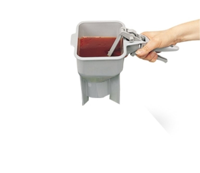 48-ounce Traex® Sauce Boss™ dispenser in gray