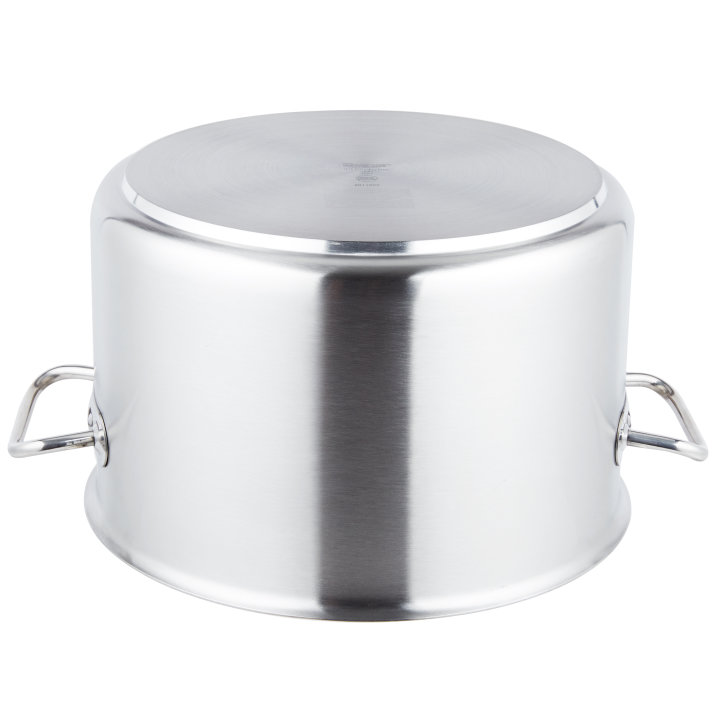 17-quart Intrigue® stainless steel sauce pot in mirror finish