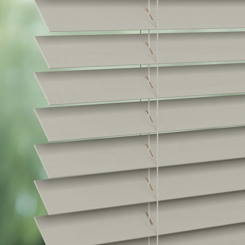 Java 8389 Wood Venetians