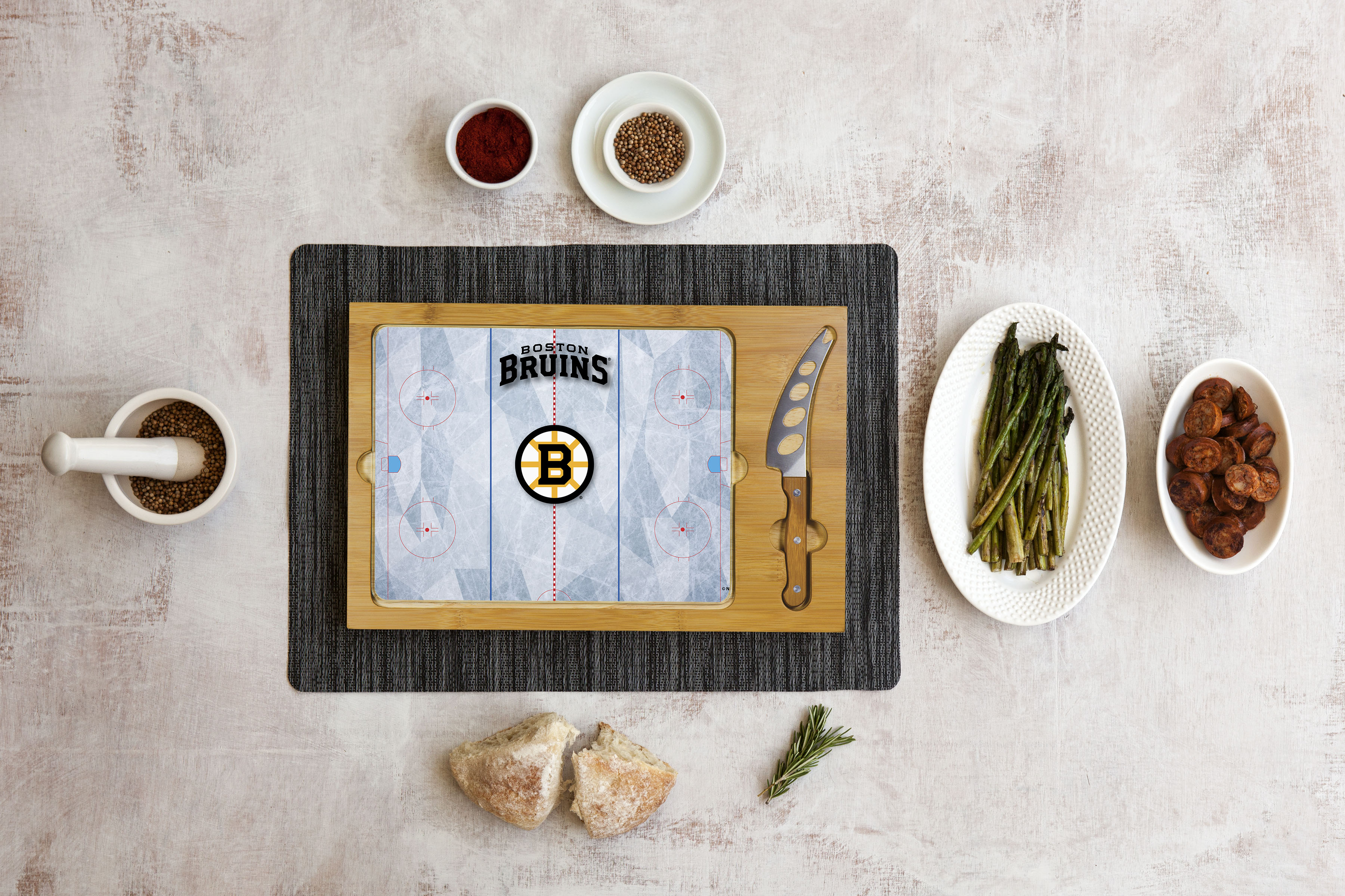 Boston Bruins Hockey Rink - Icon Glass Top Cutting Board & Knife Set