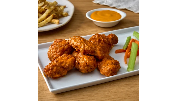 Tyson® W.W. Flyers® Fully Cooked Breaded Hot & Spicy Bone-In Chicken Wing Sections, Small_image_1