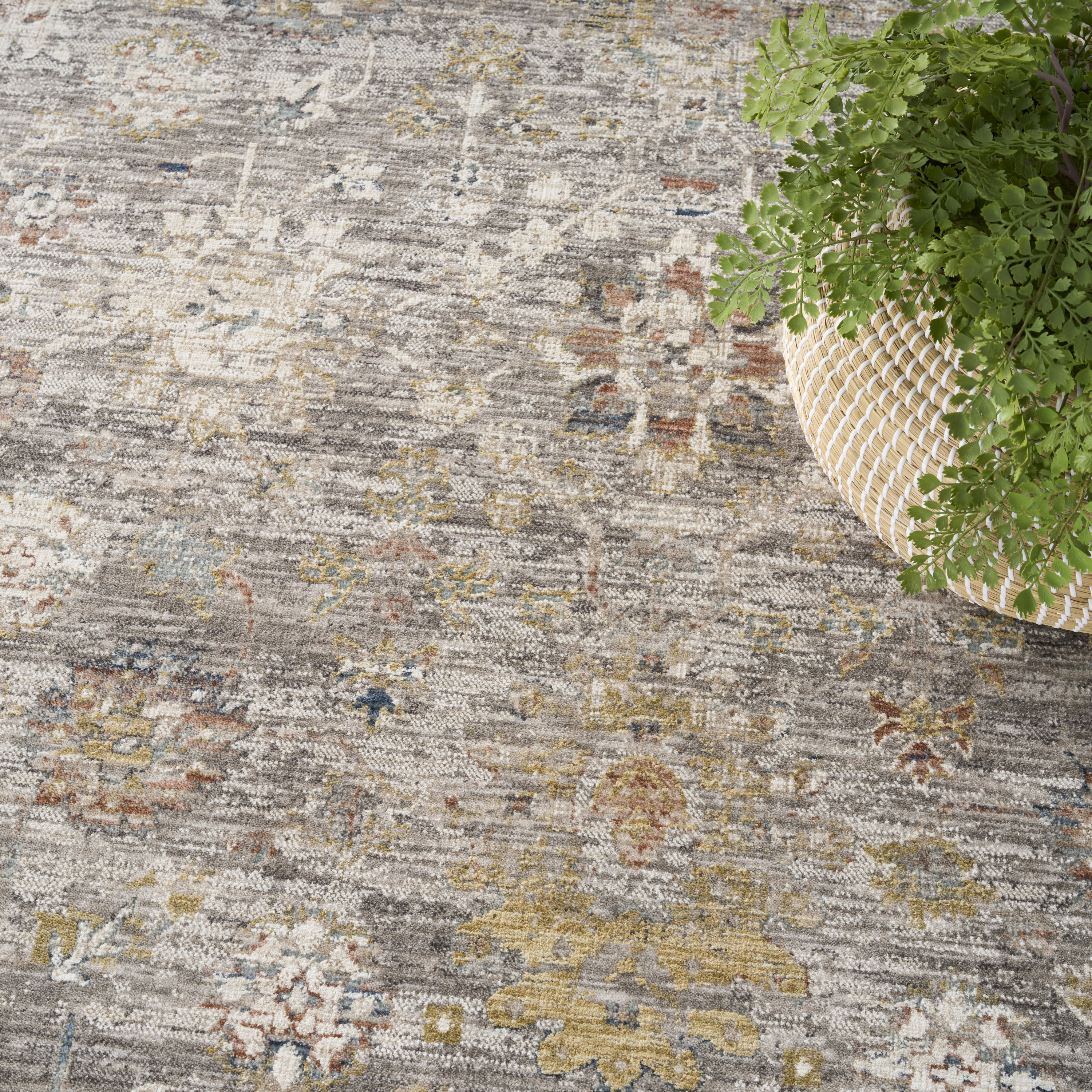 Nourison Antique Fusion 3'11" x 5'10" Grey Vintage Indoor Rug