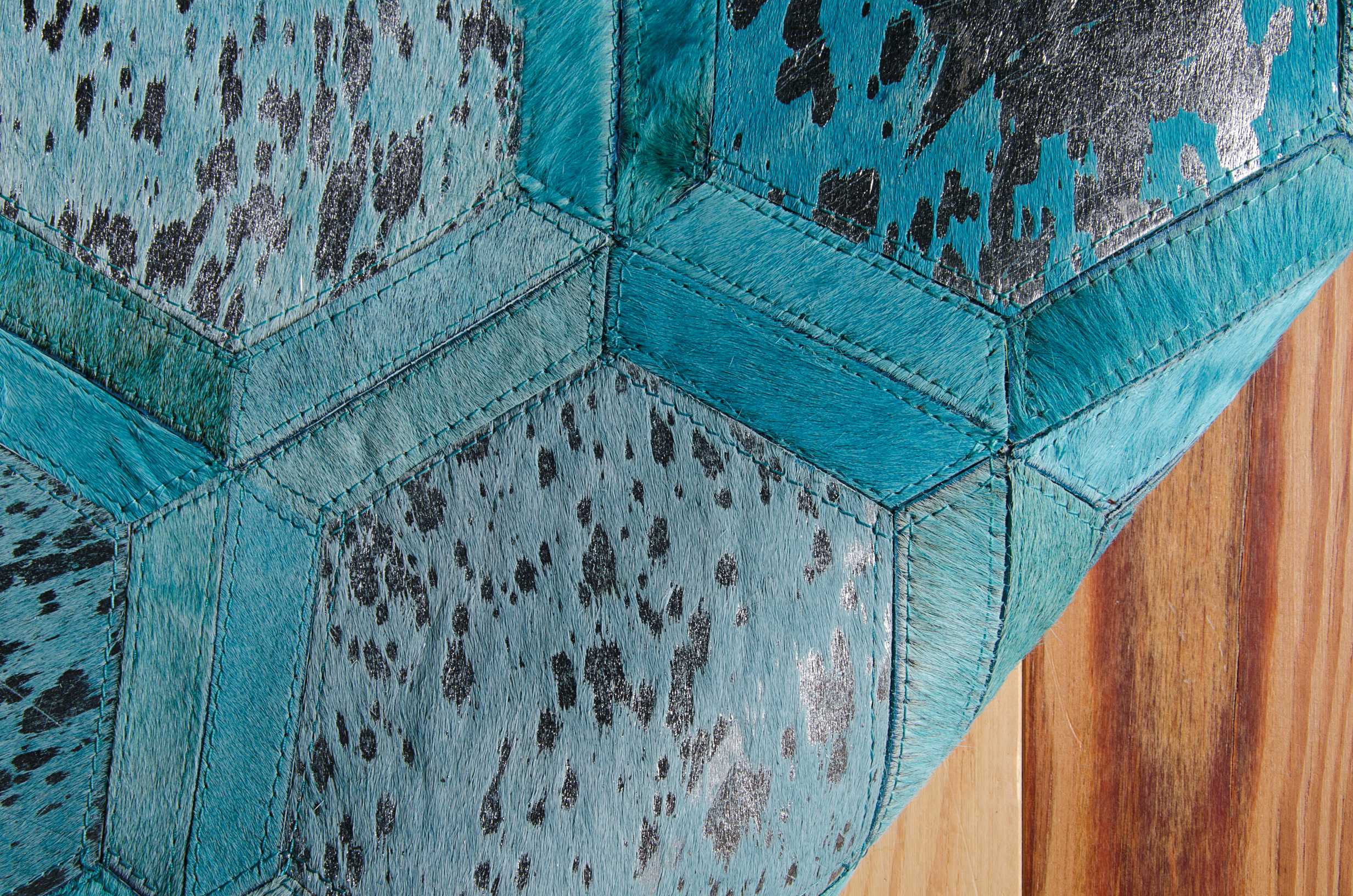 Michael Amini City Chic 8' x 10' Turquoise Modern Indoor Rug