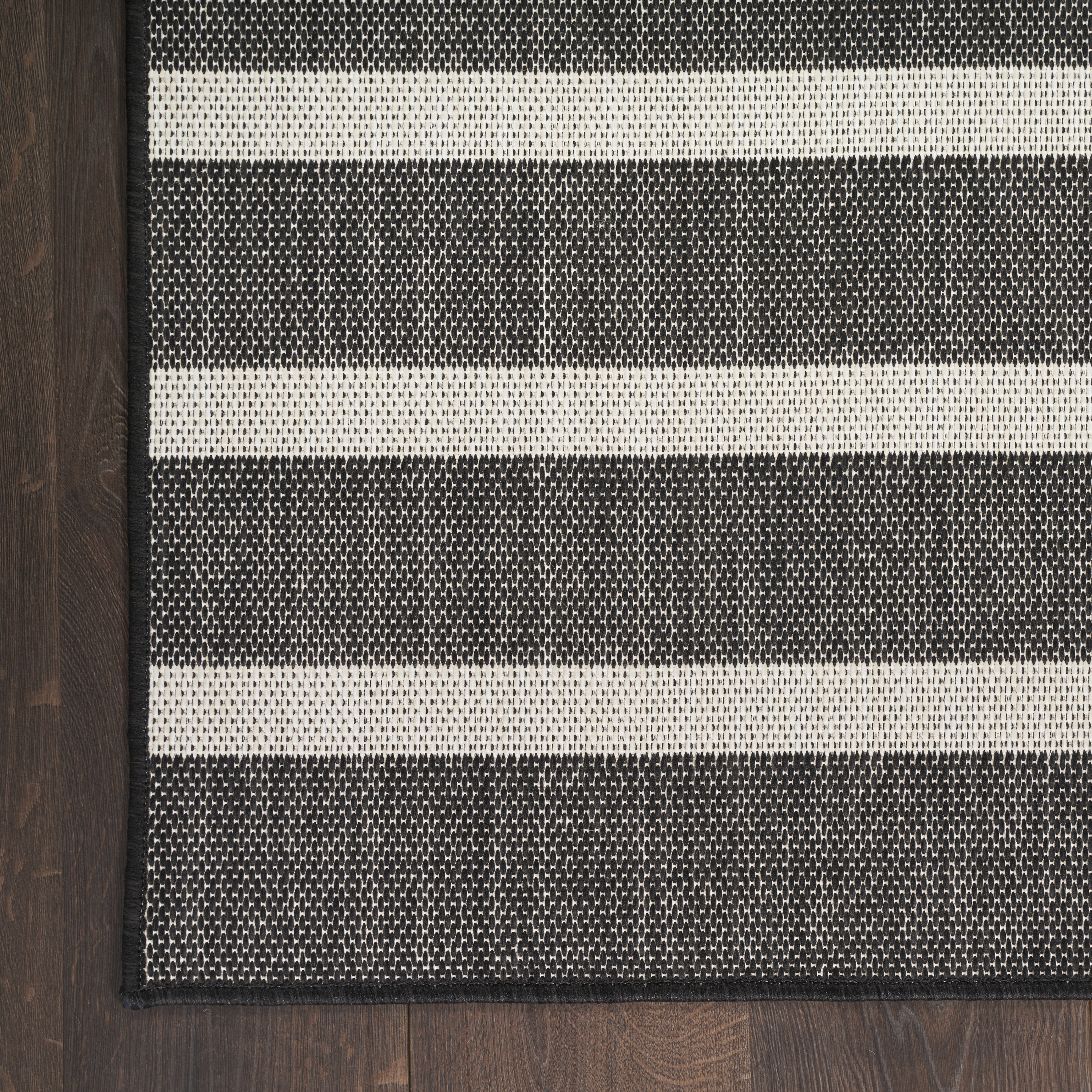 Nourison Positano 7' x 10' Black Ivory Modern Rug