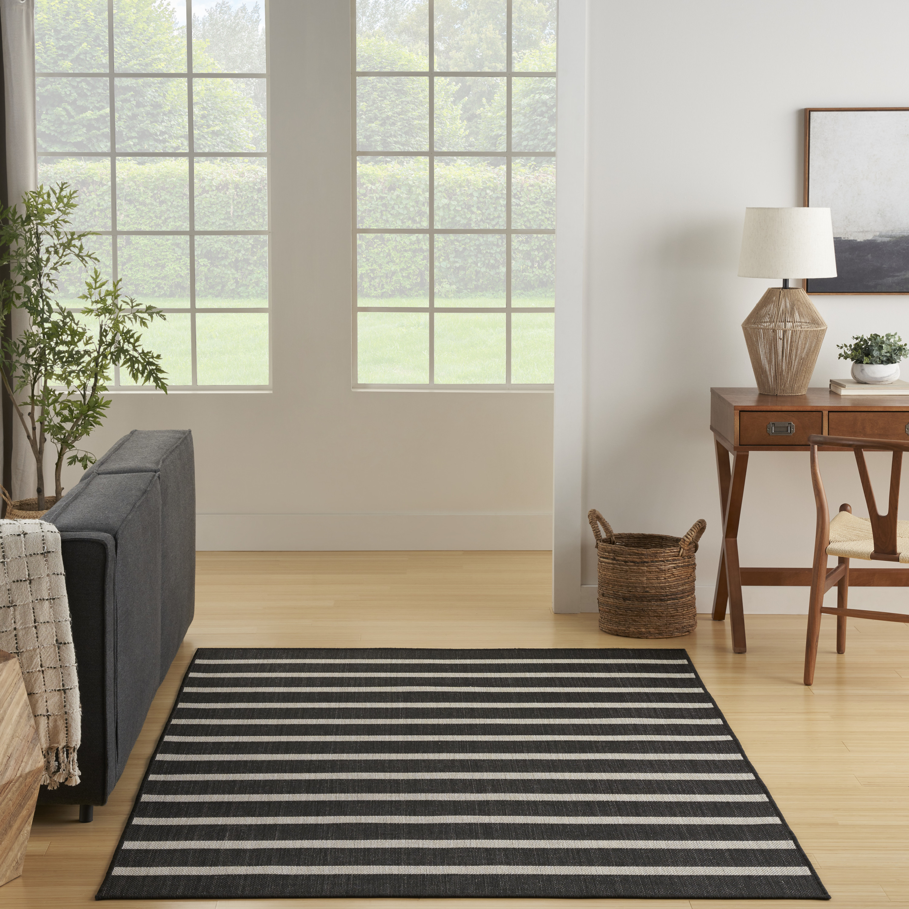 Nourison Positano 7' x 10' Black Ivory Modern Rug