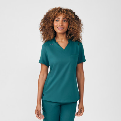 White Cross VIBE WT119 Women&#8216;s 2-Pocket Wrinkle Resistant Tuckable Scrub Top with Jersey-Knit Neckband and Side Panels-White Cross