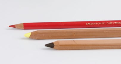 You choose the sharpness you need with the point adjuster for sharp or blunt points.