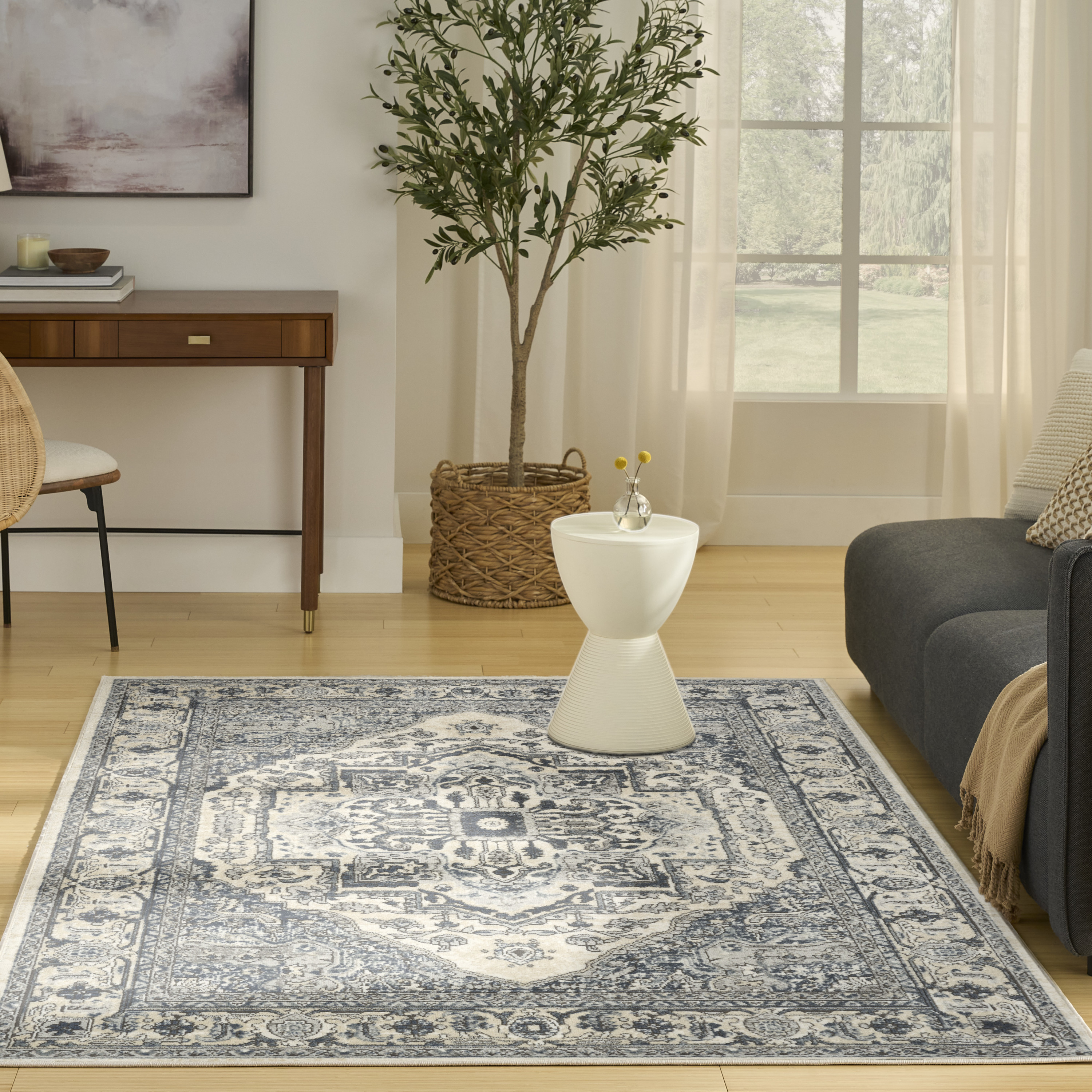 Nourison Quarry 6' x 9' Ivory Navy Vintage Indoor Rug