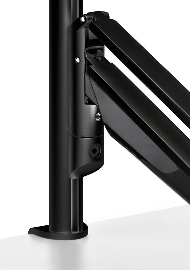 Mount a CLU monitor Arm on a Novus MY or TSS column.