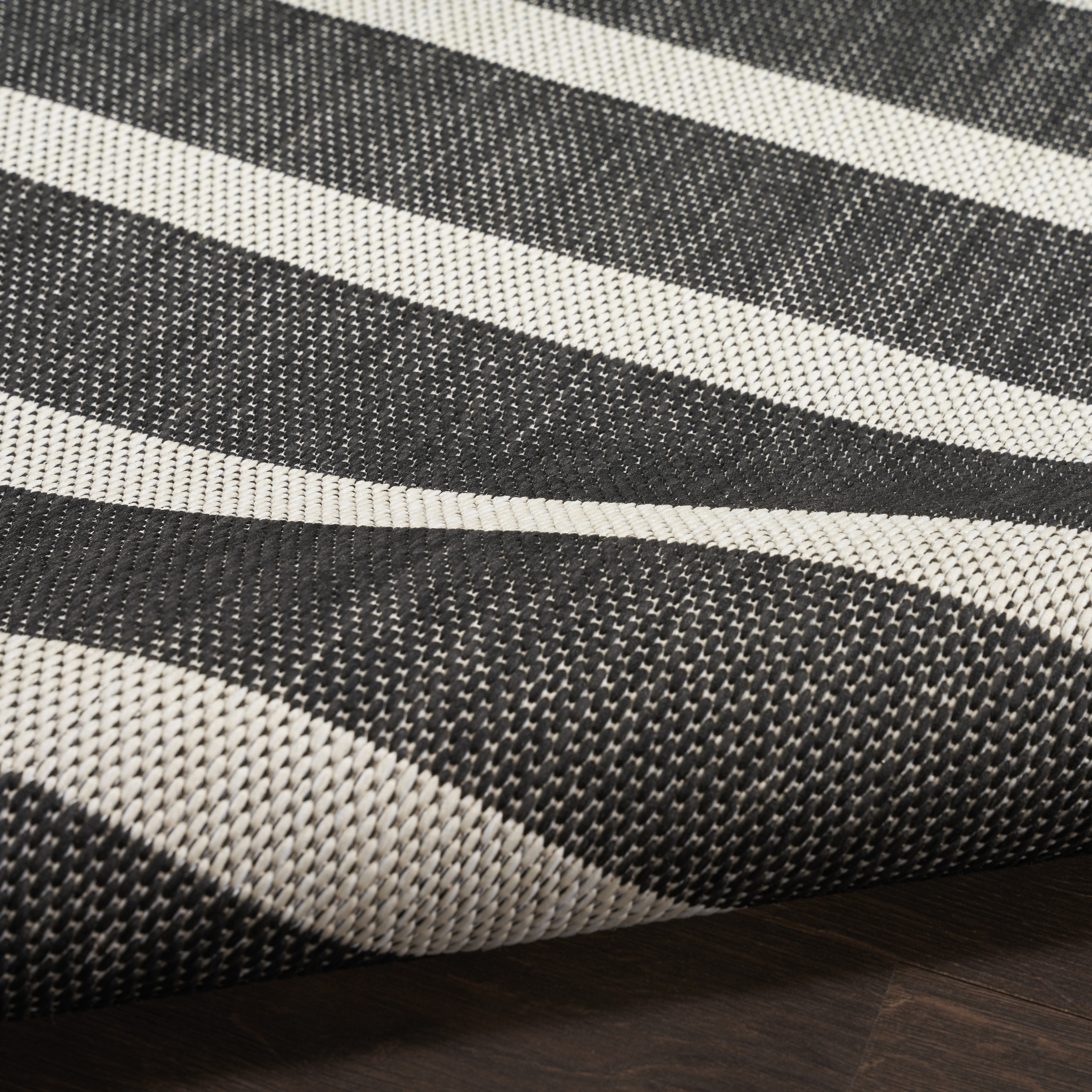 Nourison Positano 7' x 10' Black Ivory Modern Rug