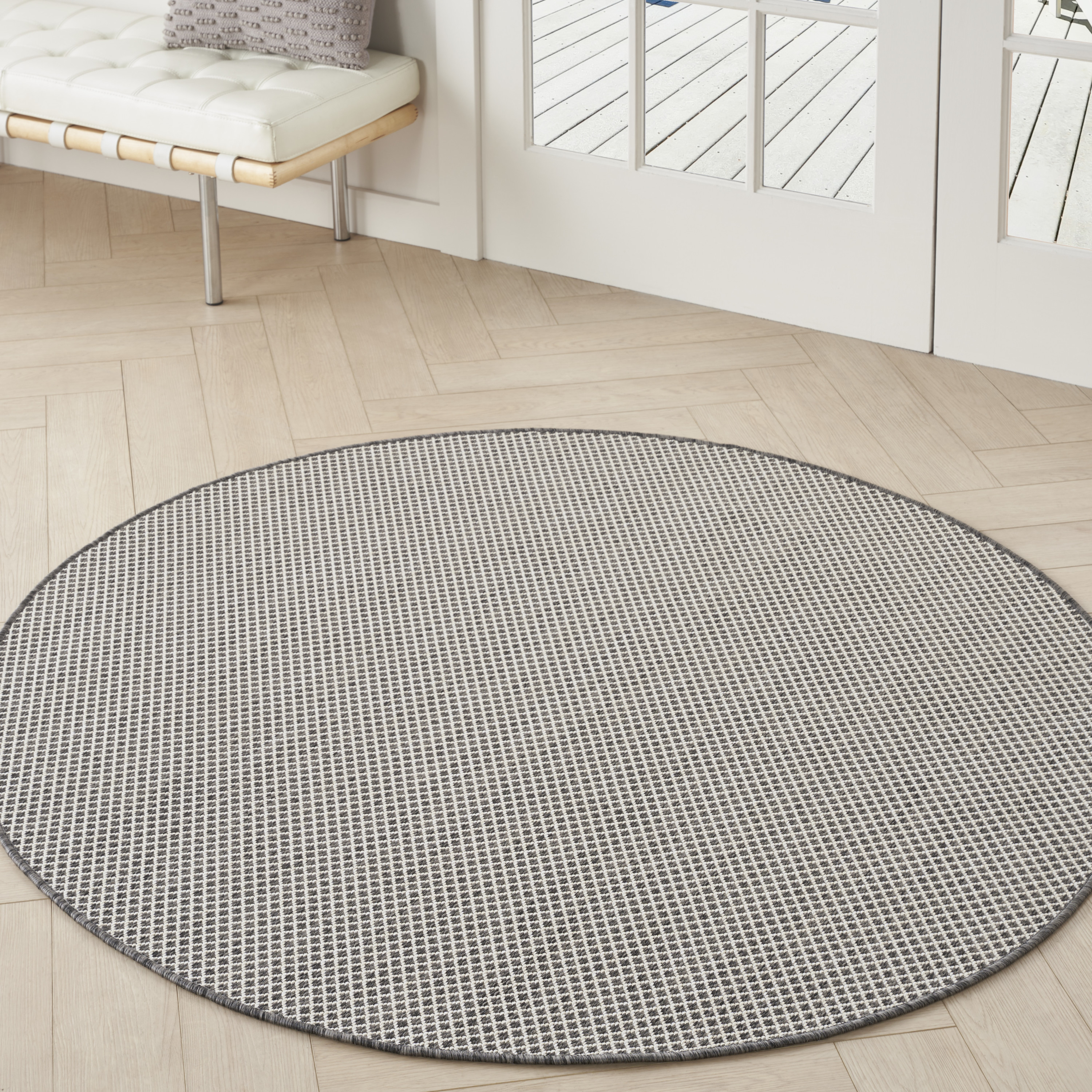 Nourison Courtyard 4' x Round Ivory Charcoal Modern Rug