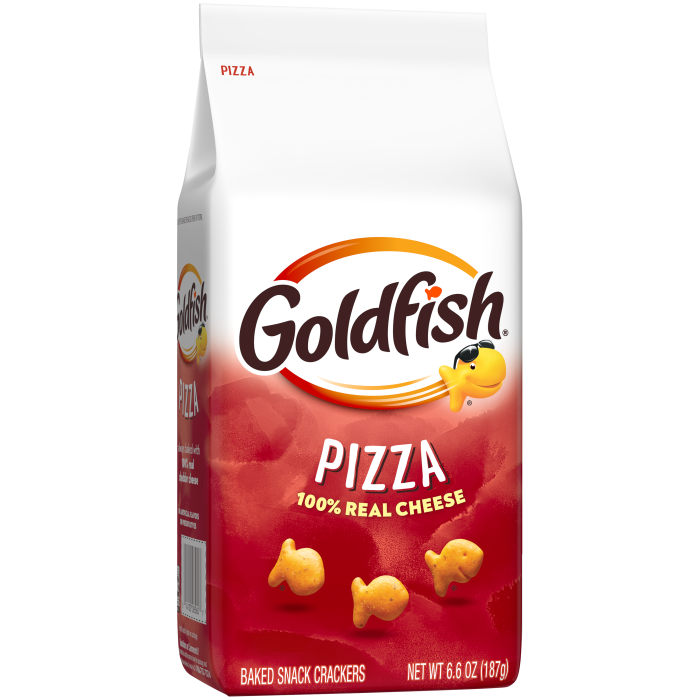 Goldfish® Pizza Baked Snack Crackers, 6.6 oz, bag - Left Angle Image