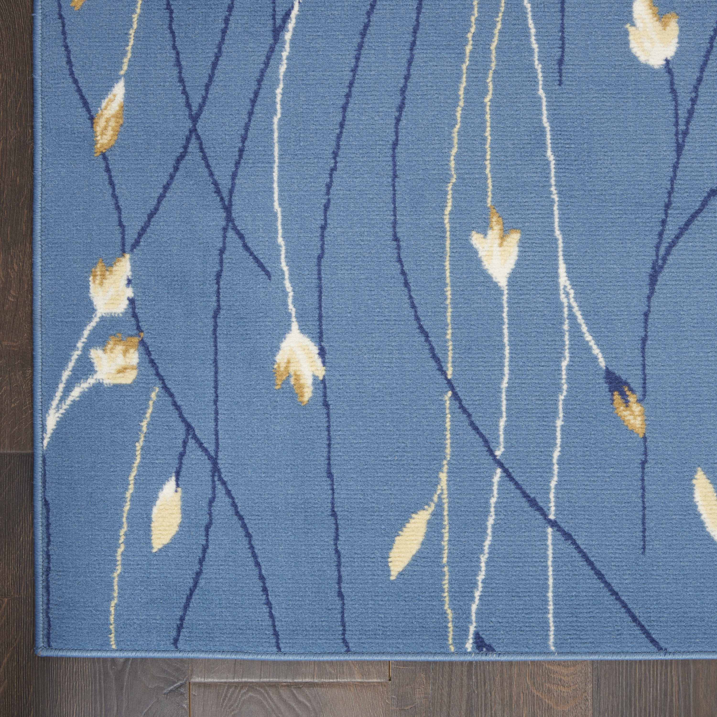Nourison Grafix 5'3" x 7'3" Light Blue Contemporary Indoor Rug