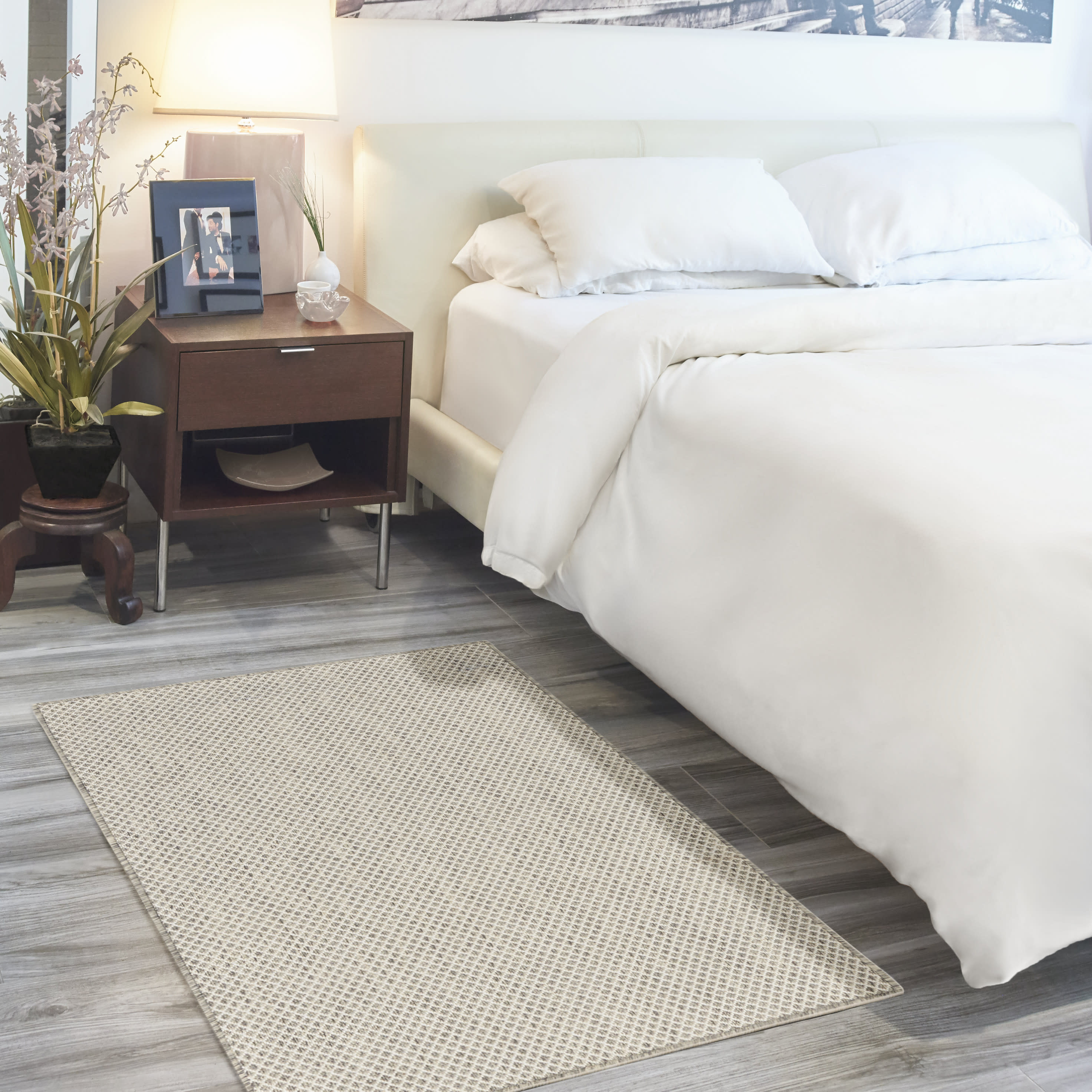 Nourison Courtyard 3' x 5' Ivory Silver Modern Rug