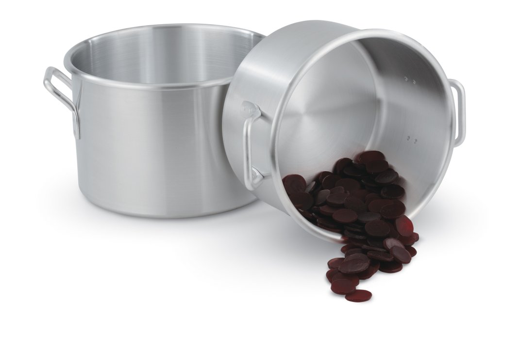 26-quart Wear-Ever® Classic™ rolled-edge sauce pot in natural finish