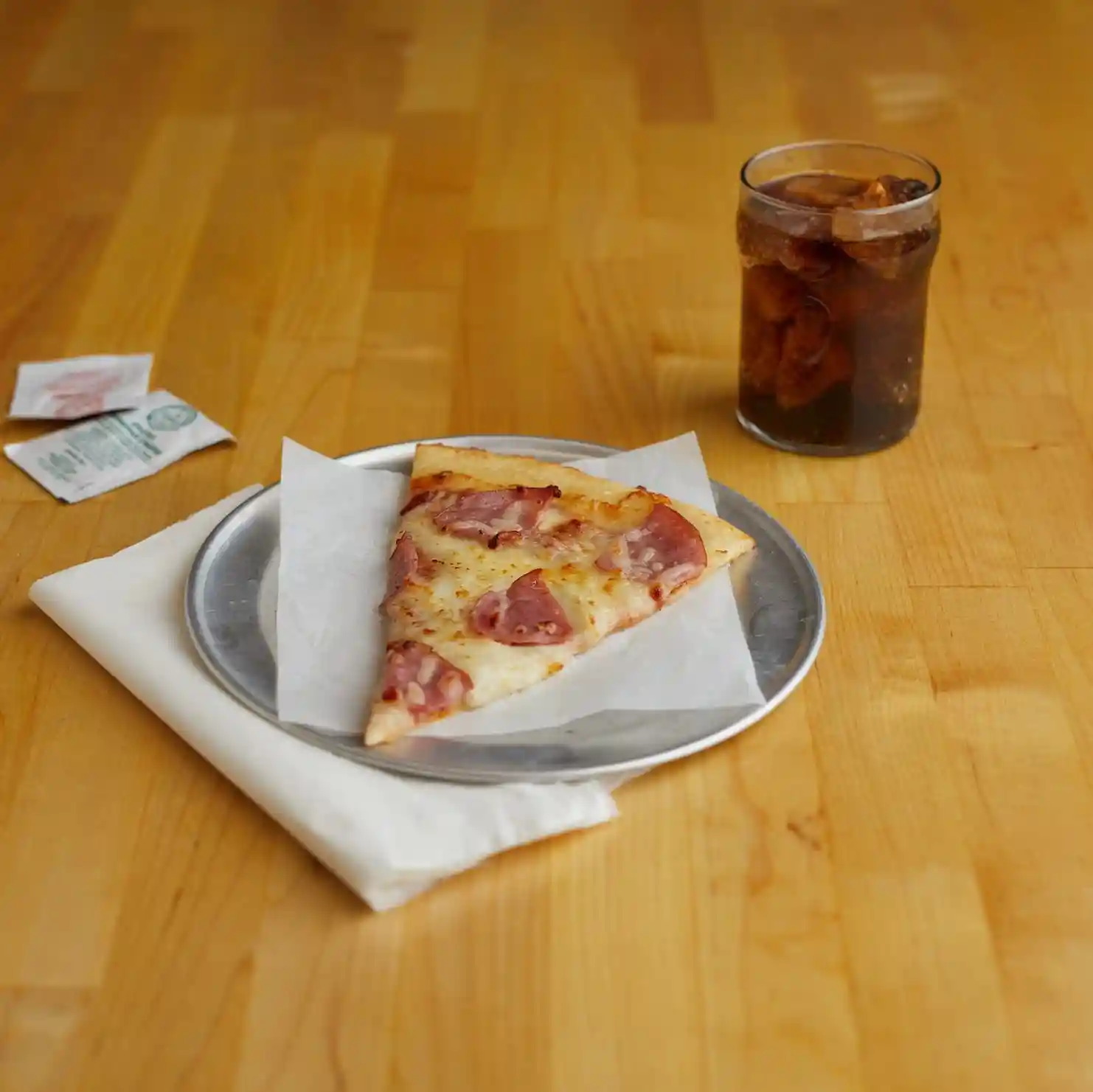 Hillshire Farm® Fully Cooked Smoked Boneless Sliced and Quartered Ham_image_1