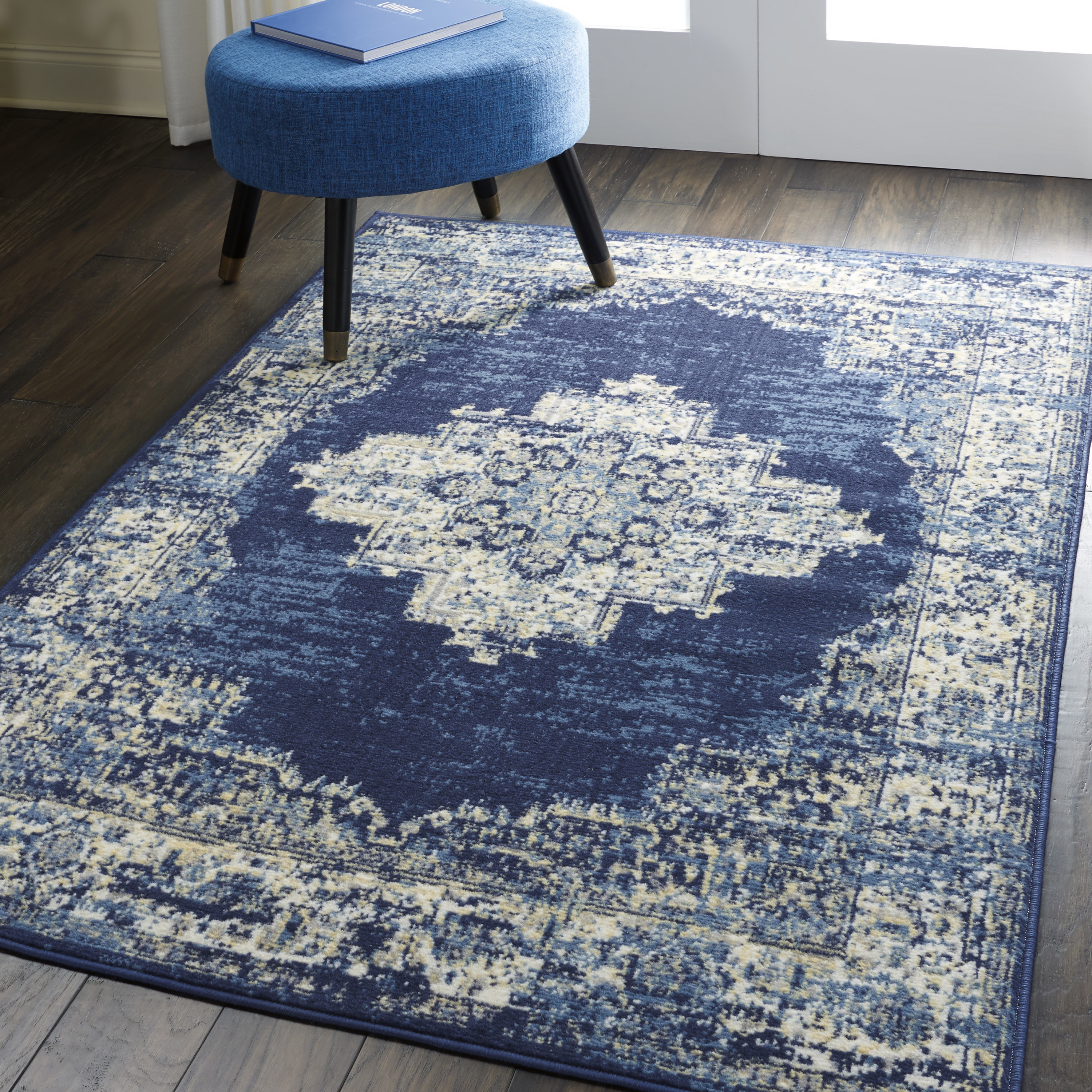 Nourison Grafix 5'3" x 7'3" Navy Blue Vintage Indoor Rug