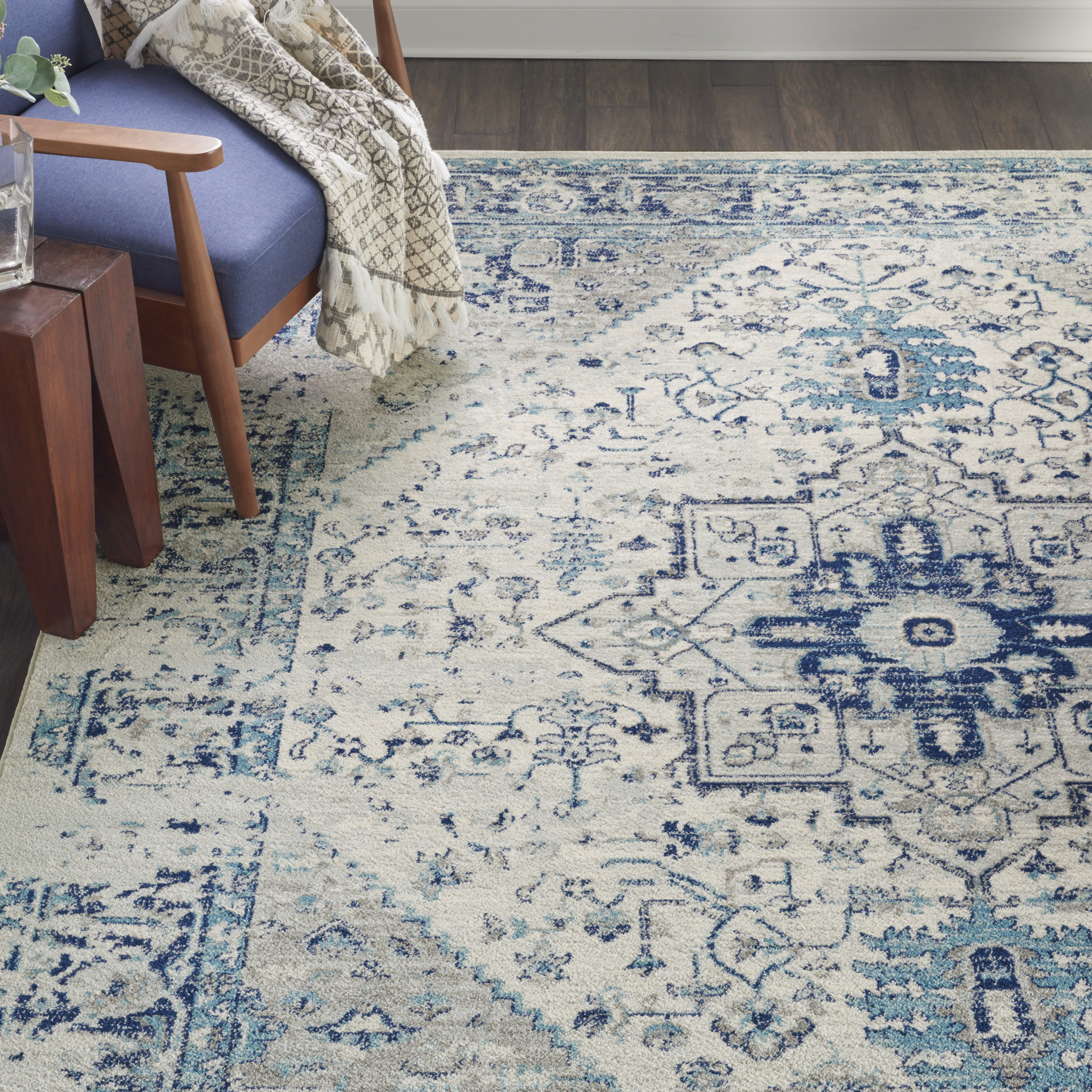 Nourison Tranquil 8' x 10' Ivory Light Blue Vintage Indoor Rug