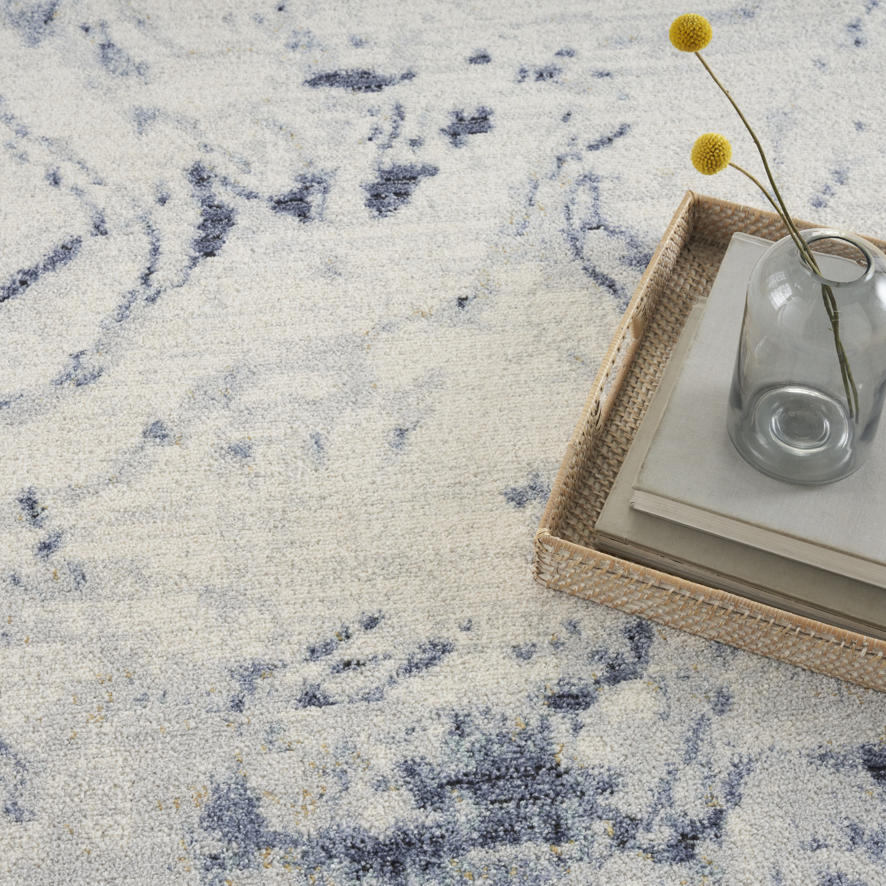 Nourison Motion 5'3" x 7' Ivory Blue Modern Indoor Rug