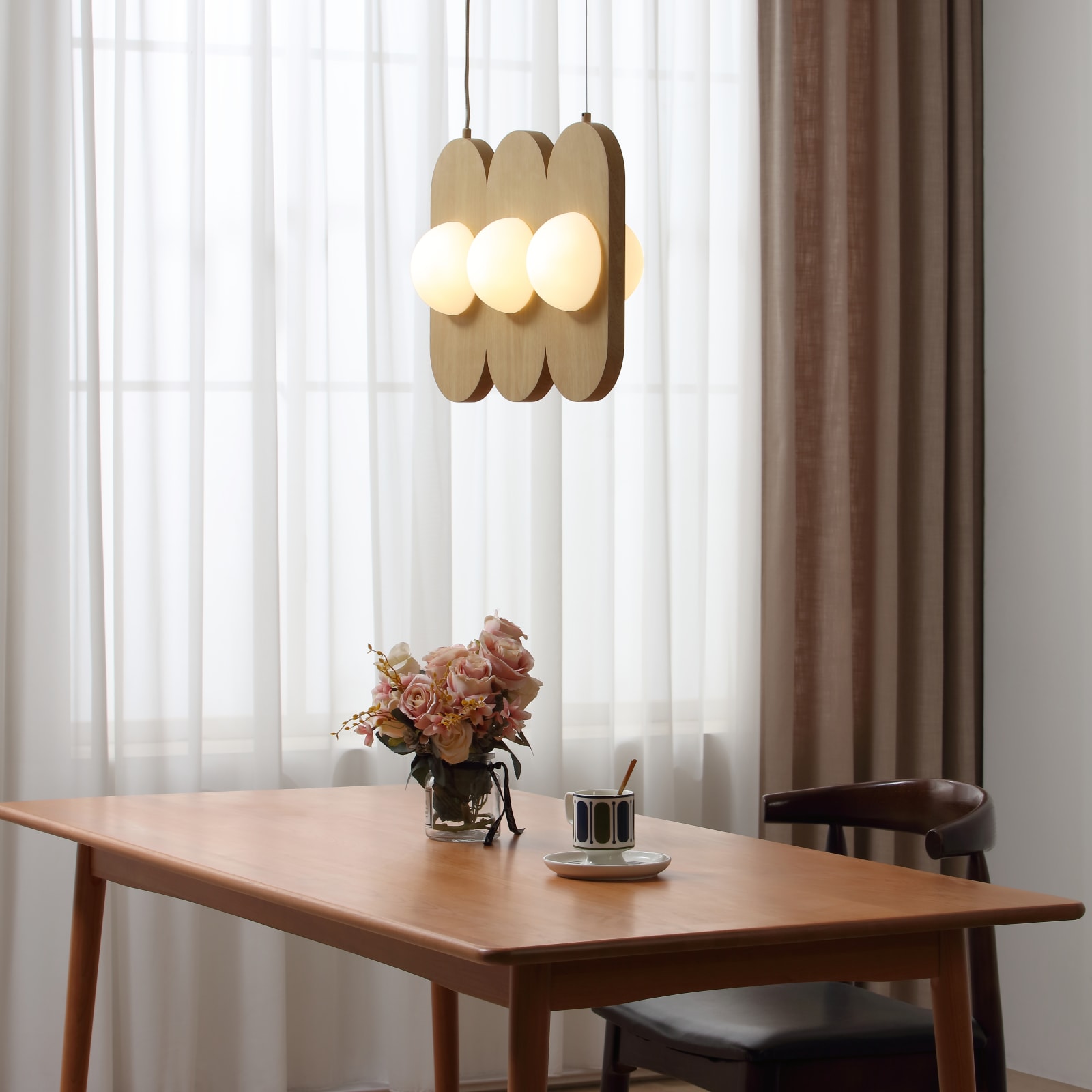 Orbita 3 Light Pendant — installation 3