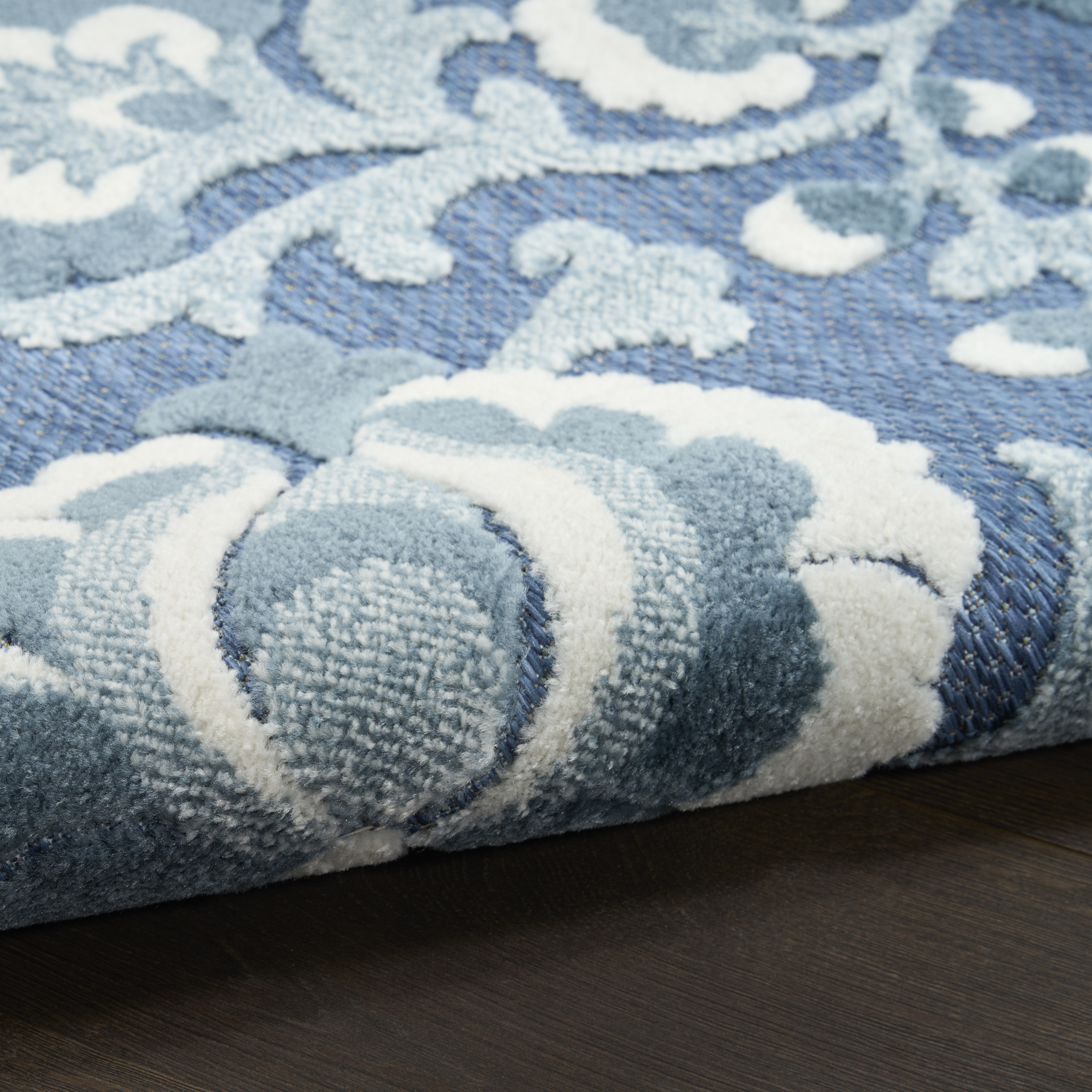 Nourison Aloha 2'8" x 4' Blue Farmhouse Rug