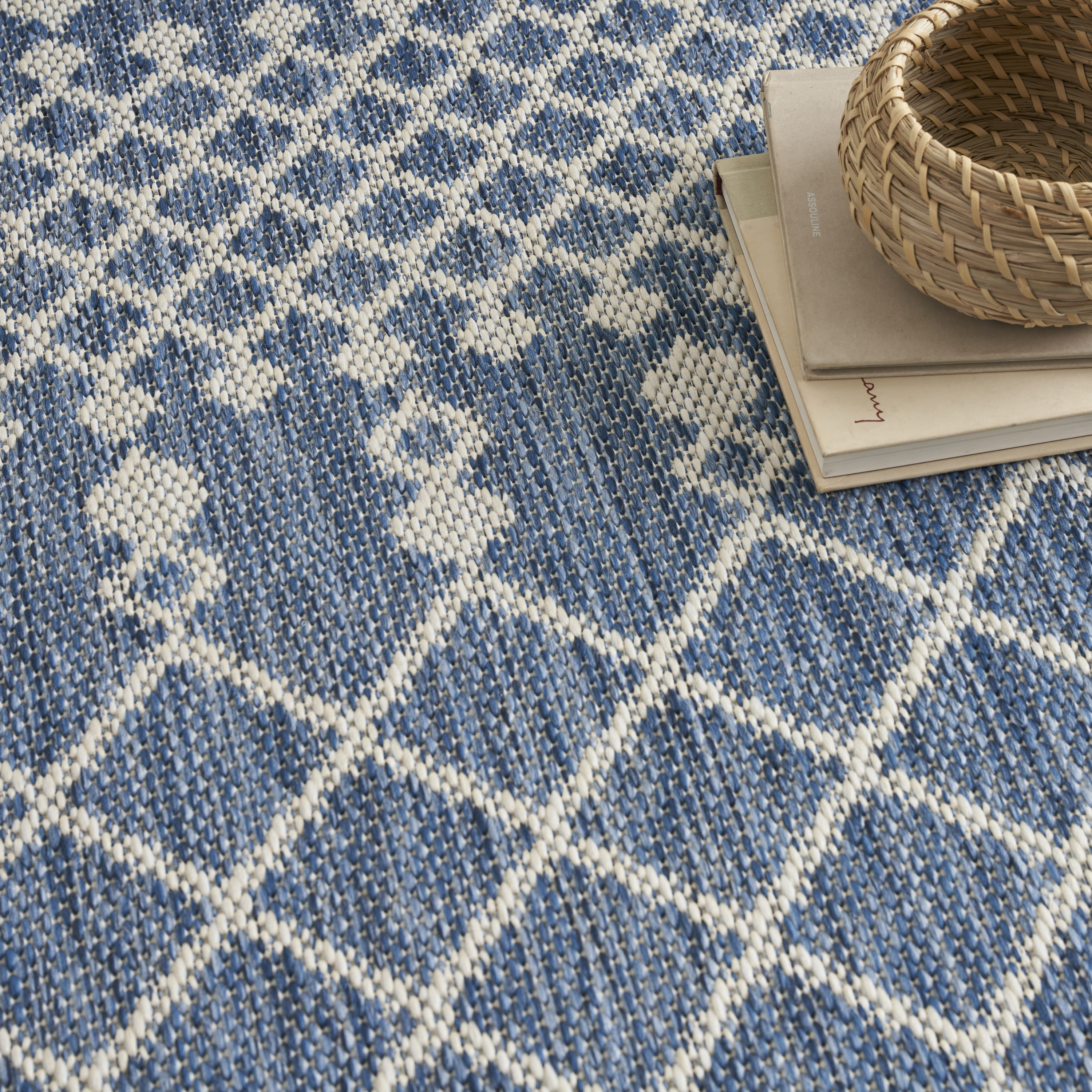 Nourison Positano 7' x 10' Navy Blue Modern Rug