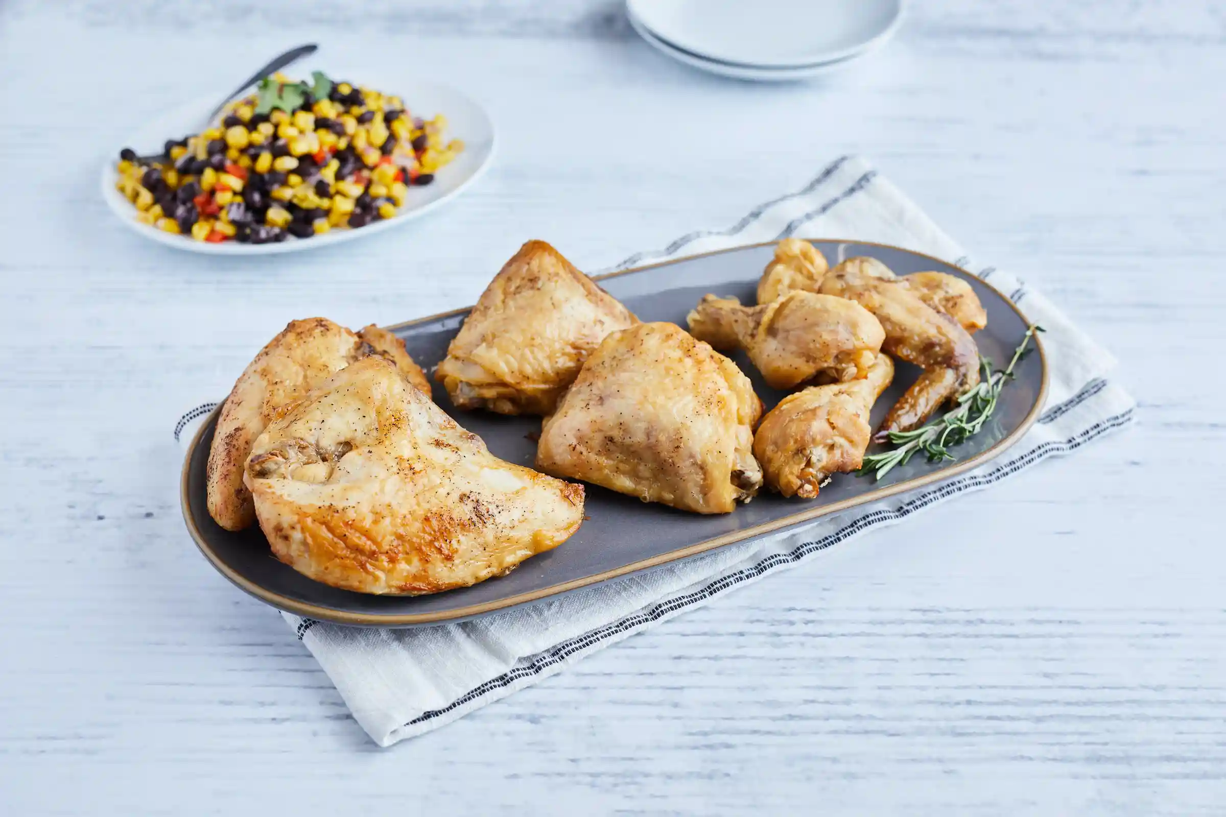 Tyson® IF Unbreaded 8 Piece Cut Chicken https://images.salsify.com/image/upload/s--iFW3Pxq7--/q_25/hs92g77x33tznyy7cwmv.webp