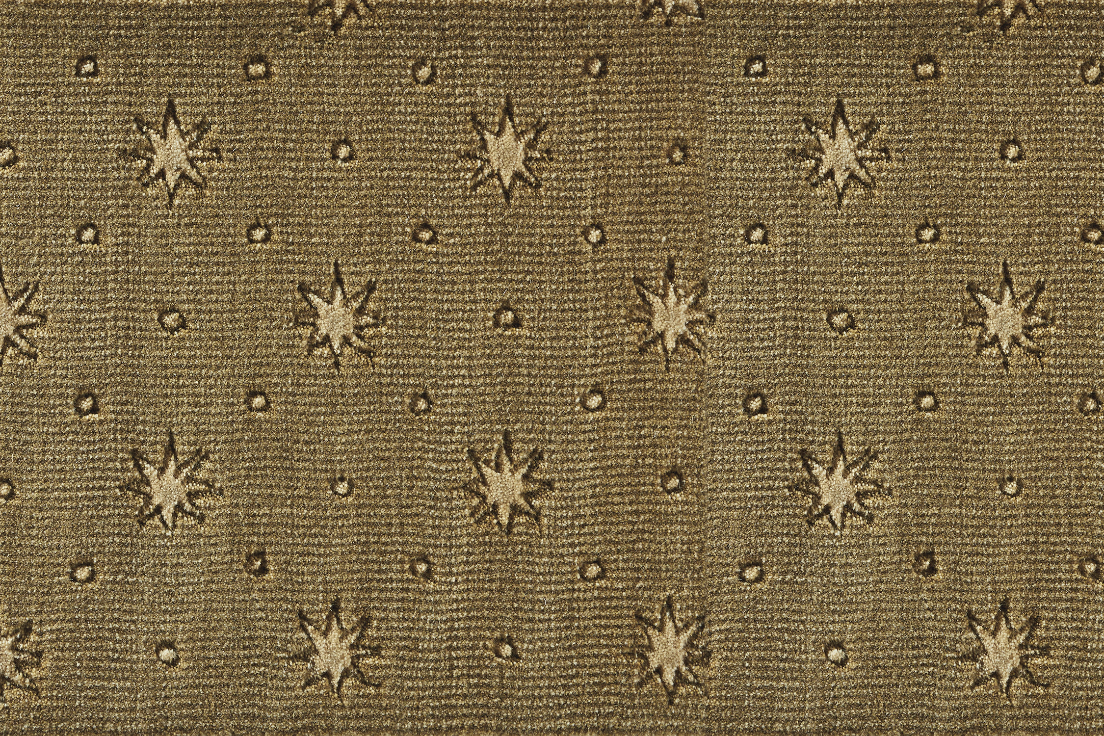 COSMOPOLITAN CELESTIAL C95F CHESTNUT BROADLOOM