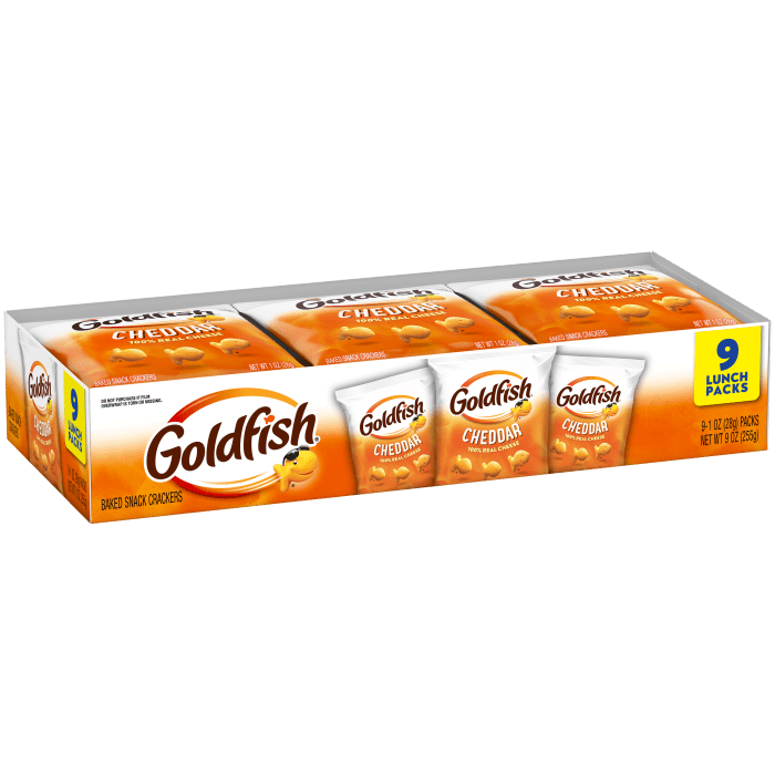 Goldfish® Cheddar Cheese Crackers, 9 count box, 1 oz, bag - Left Angle Image