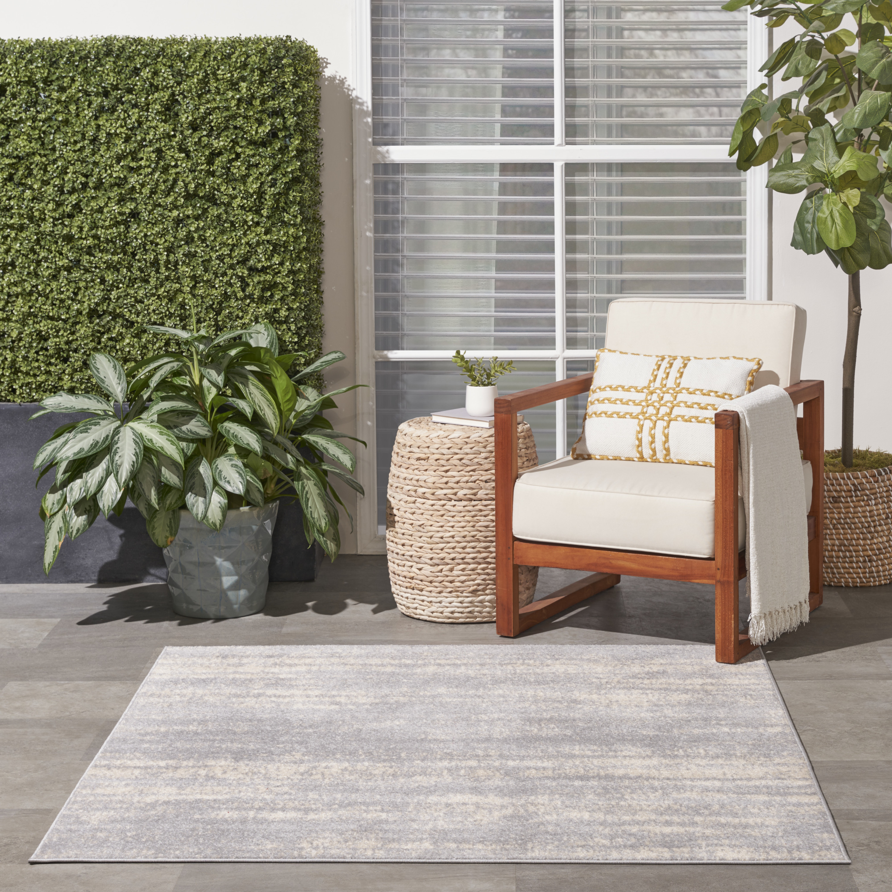 Nourison Nourison Essentials 5' x Square Grey Beige Modern Rug