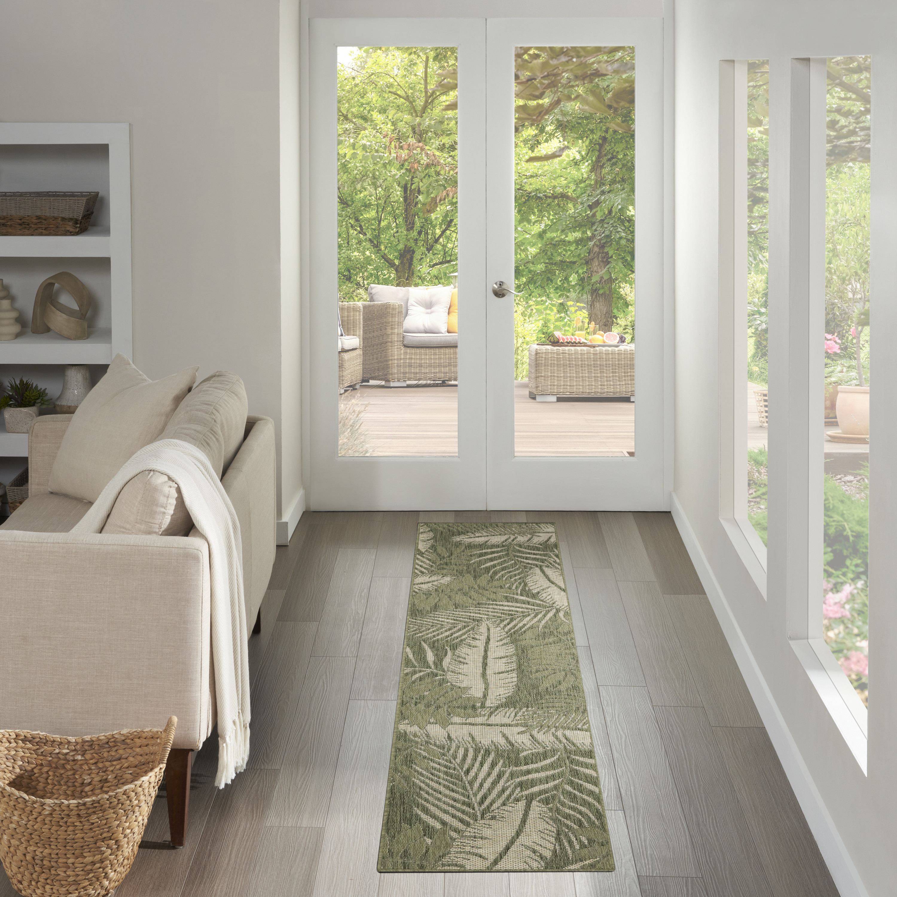 Nourison Garden Oasis 2' x 6' Green Ivory Outdoor Rug