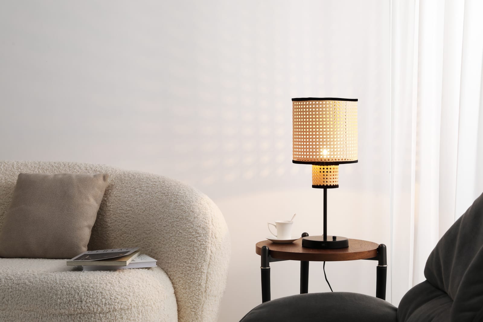 Nakuv Table Lamp — installation 2