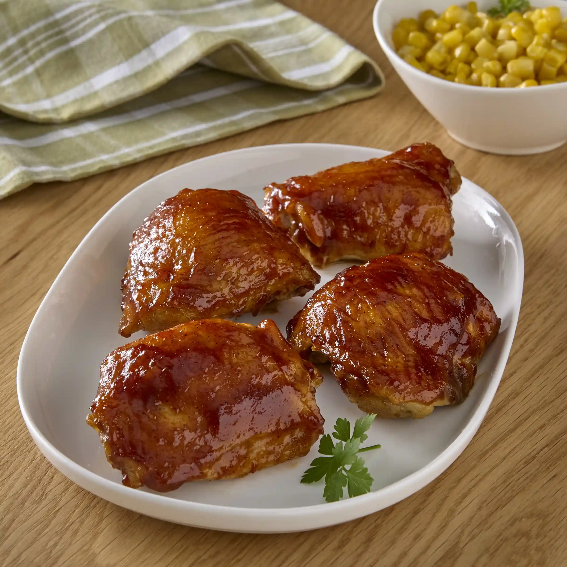 Tyson® All Natural* IF Unbreaded Chicken Thighs https://images.salsify.com/image/upload/s--QIN6edDQ--/q_25/272fabc00dbd33c5bf45cc635e2cc024c4511a29.webp
