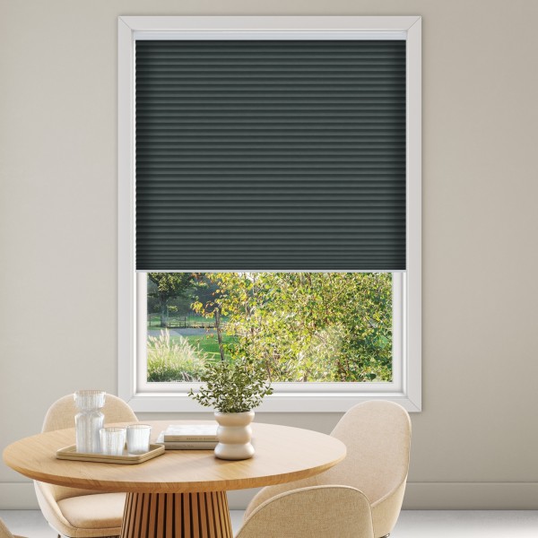 Opal Topar® Plus Re-Life 1602 Pleated Blind