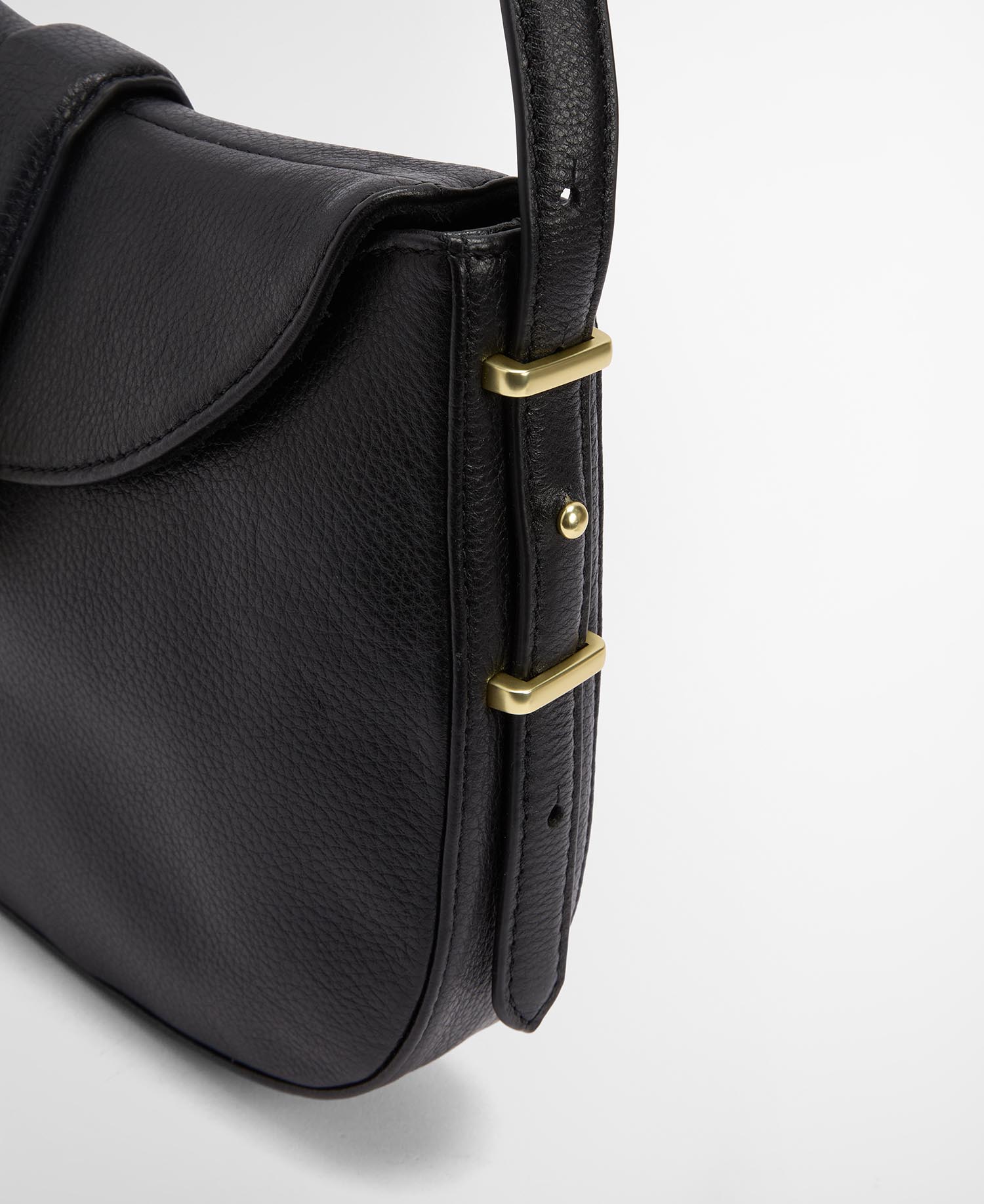 Alder Leather Shoulder Bag image number 5