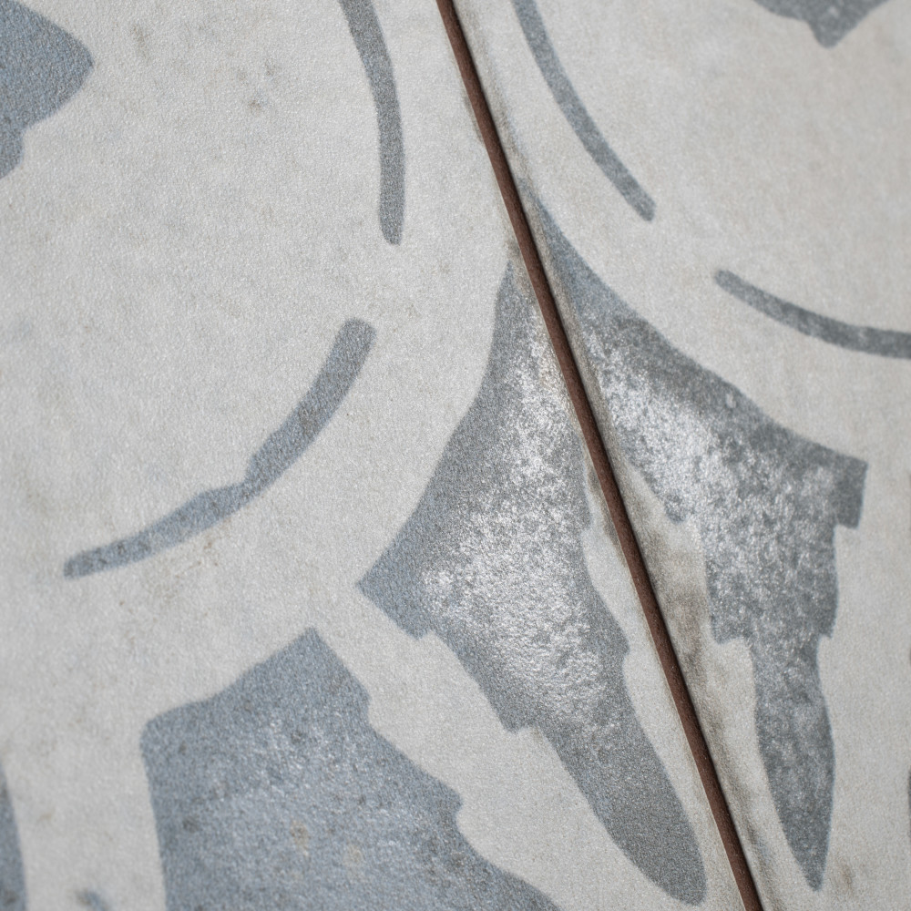 Kings Aurora Blue 17-5/8 in. x 17-5/8 in. Ceramic Floor and Wall Tile