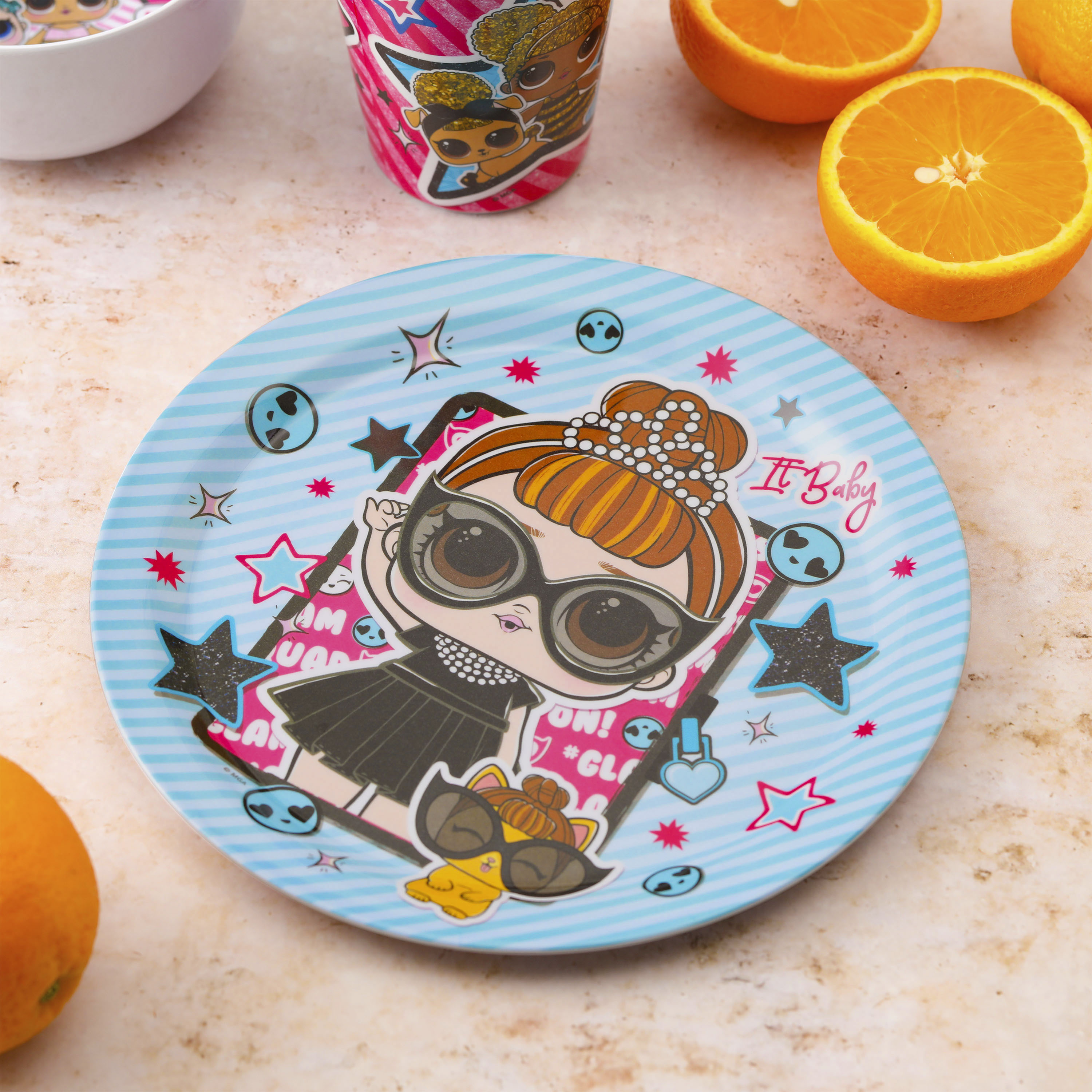 LOL Surprise Dinnerware Set, Glitter ON!, 5-piece set slideshow image 3 LOL Surprise Dinnerware Set, Glitter ON!, 5-piece set slideshow image 3