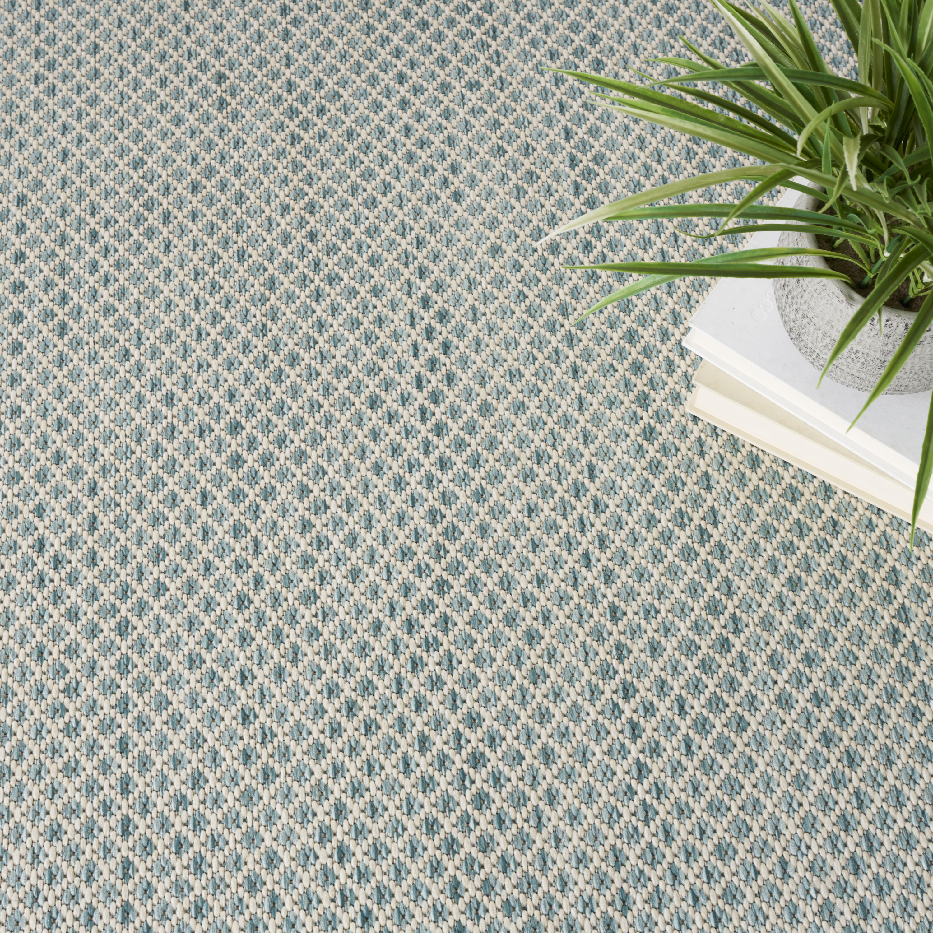 Nourison Courtyard 4' x 6' Ivory Aqua Modern Rug