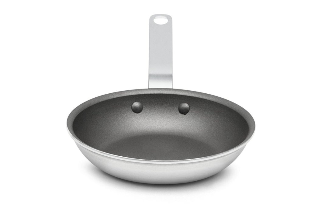 7-inch Wear-Ever® aluminum fry pan with PowerCoat2™ nonstick coating and plated handle