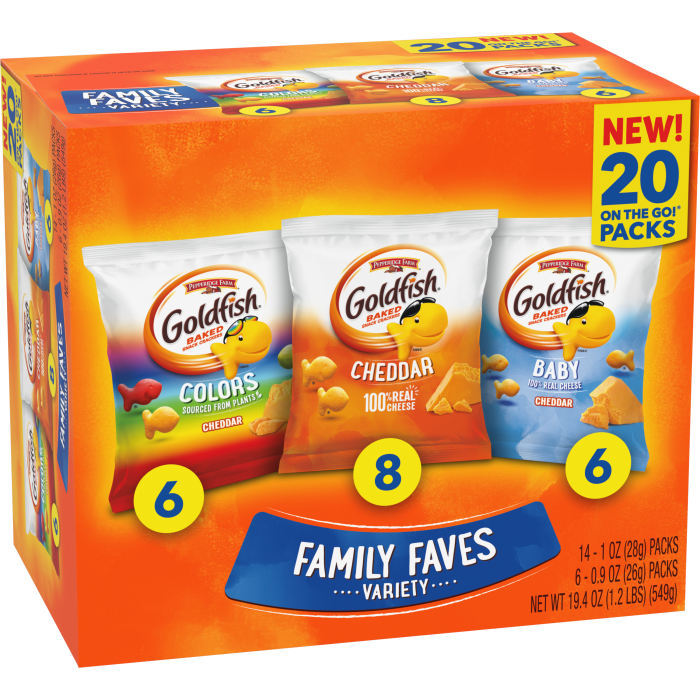 Goldfish® Family Faves Crackers Variety Pack, 20 count box, 19.4 oz, bag - Left Angle Image