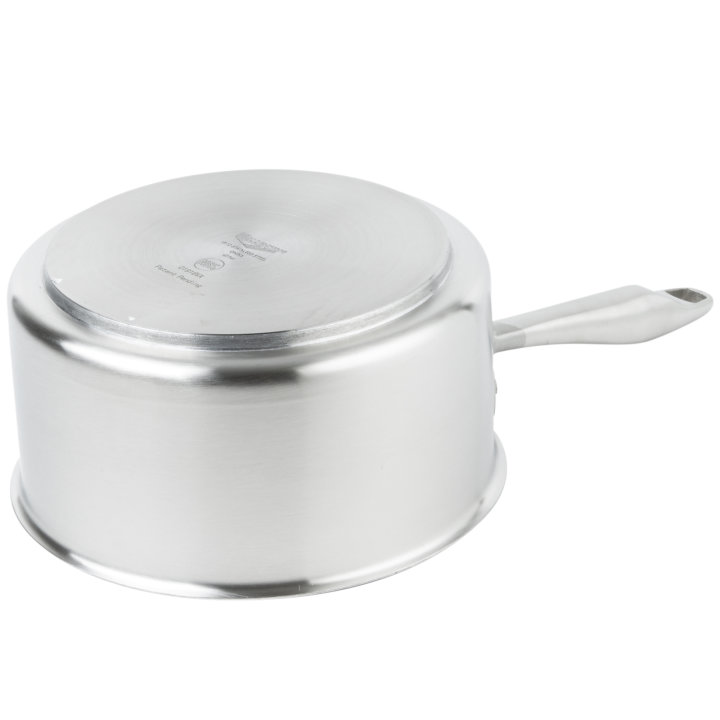 3 ¼-quart Intrigue® stainless steel saucepan in mirror finish