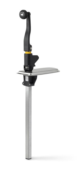 EaziClean™ Medium-duty can opener with quick release blade