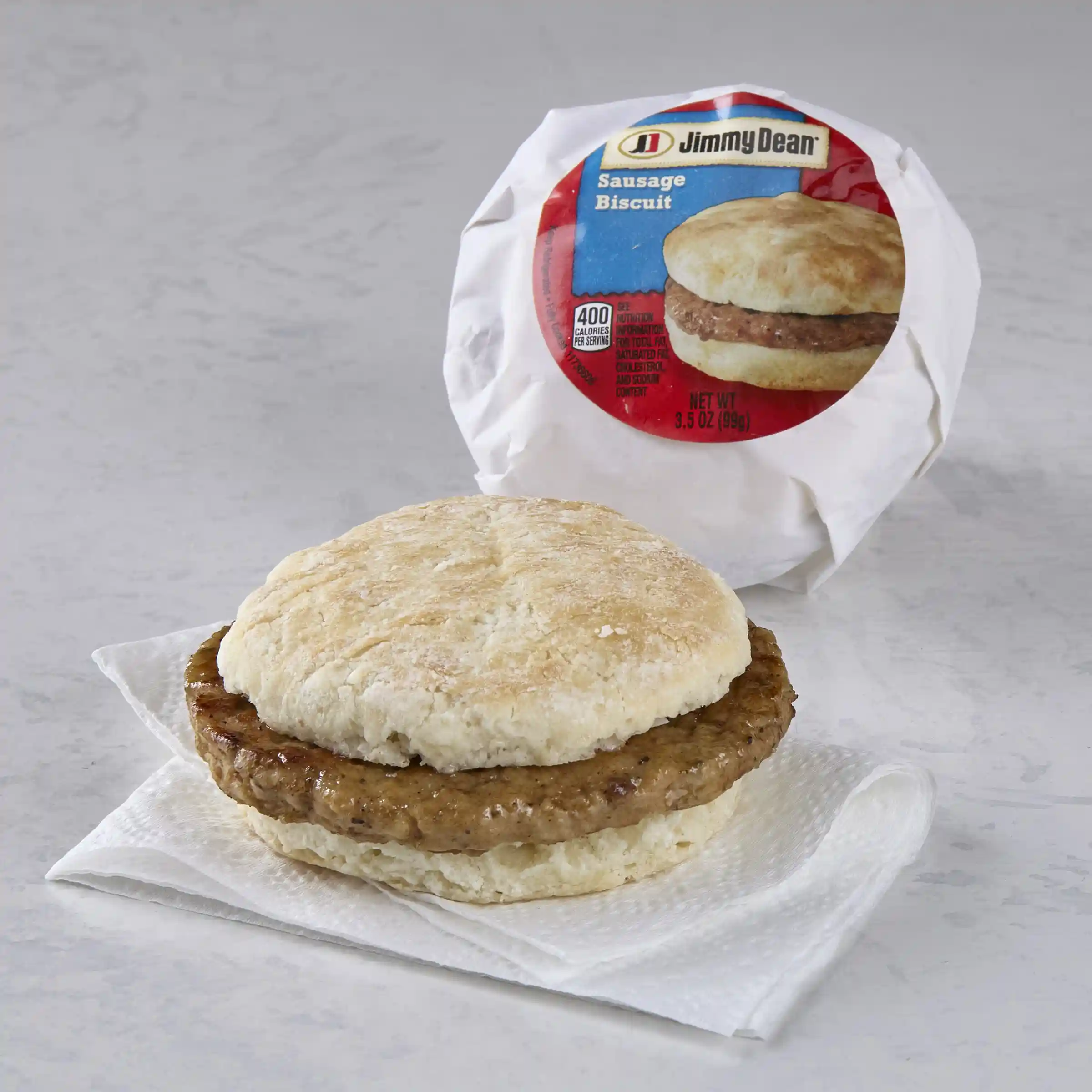 Jimmy Dean® Sausage & Biscuit Sandwich https://images.salsify.com/image/upload/s--jbeEpI52--/q_25/yddaftymnonafxcqwh7w.webp
