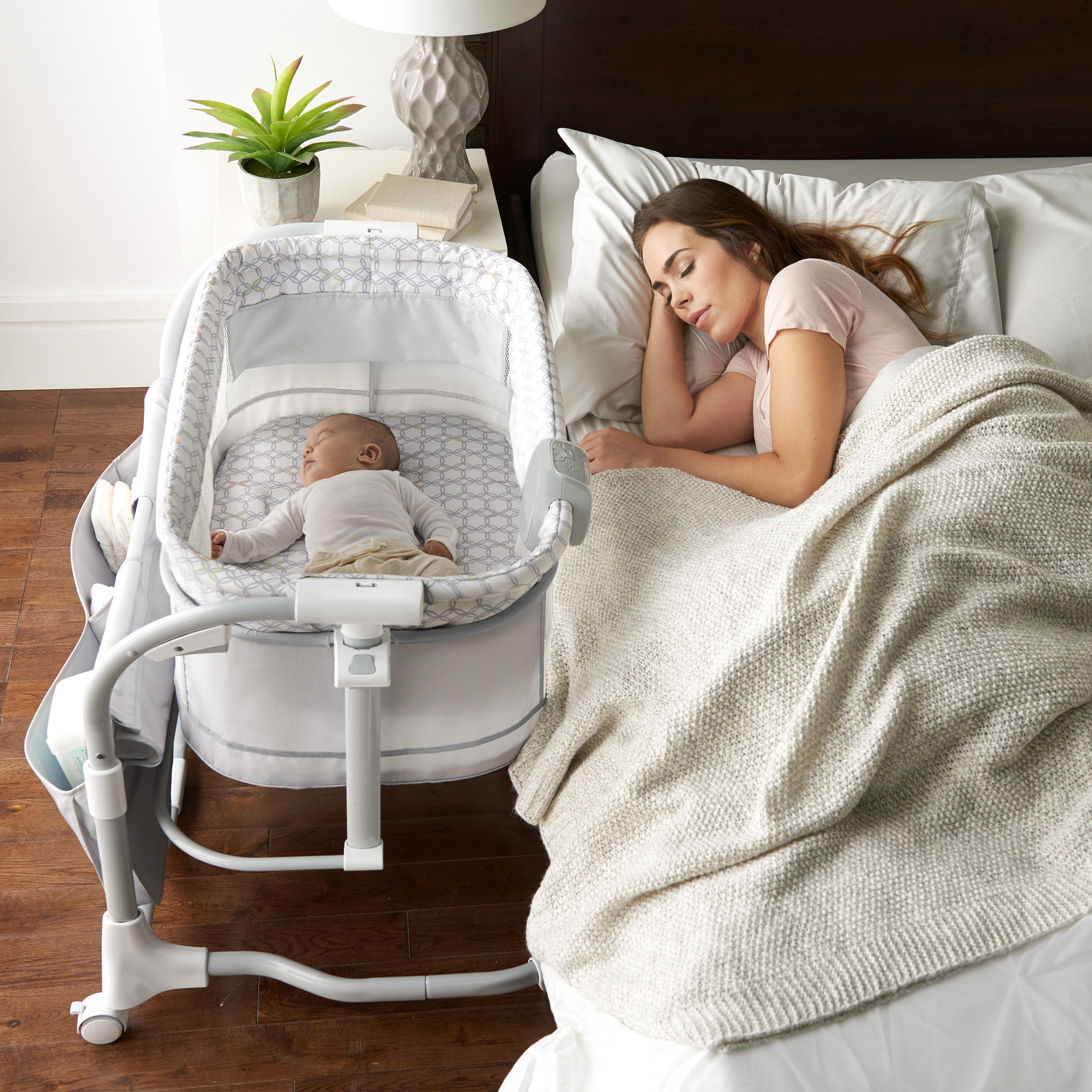 Dream & Grow Bedside Bassinet™ - Dalton