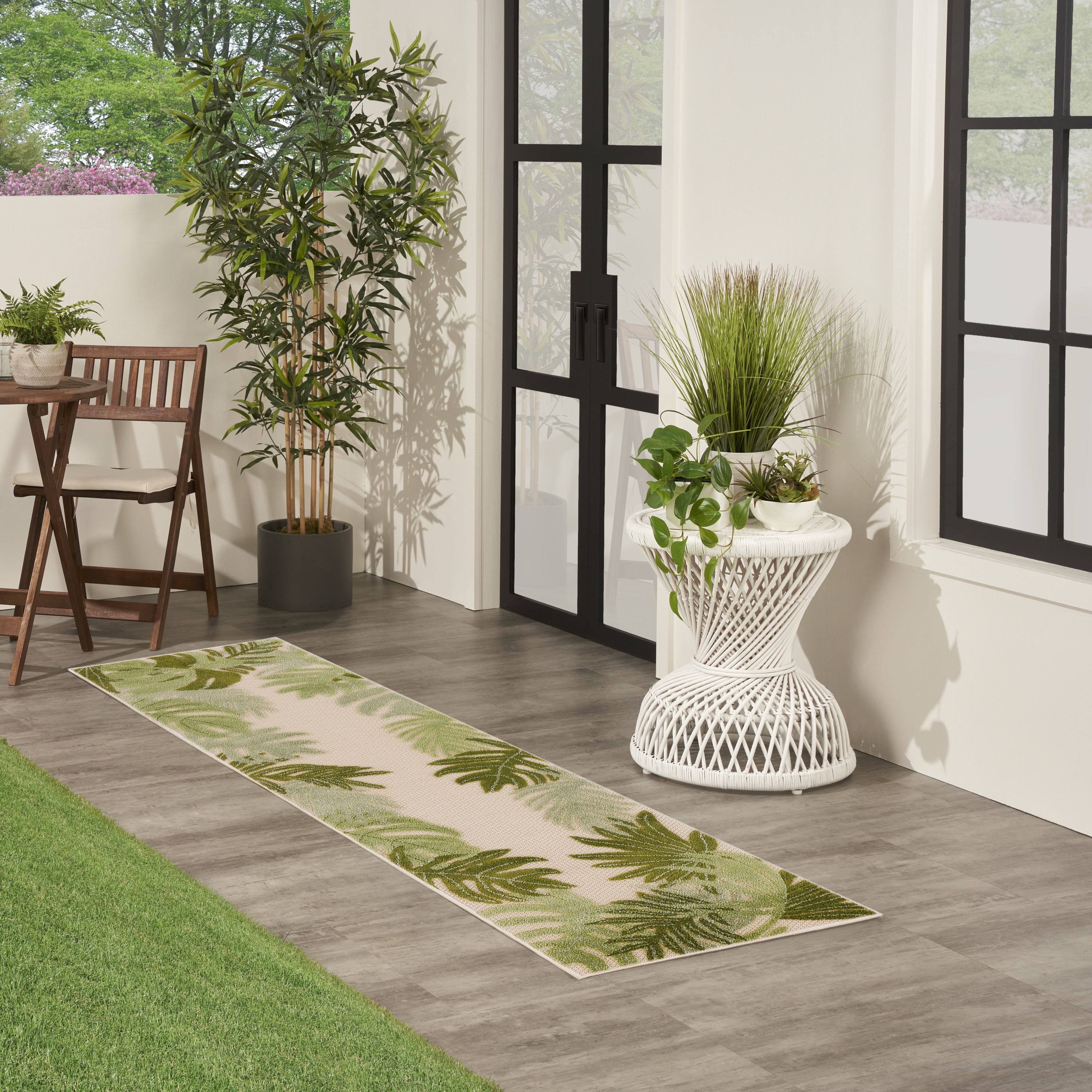 Nourison Aloha 2' x 6' Ivory Green Outdoor Rug