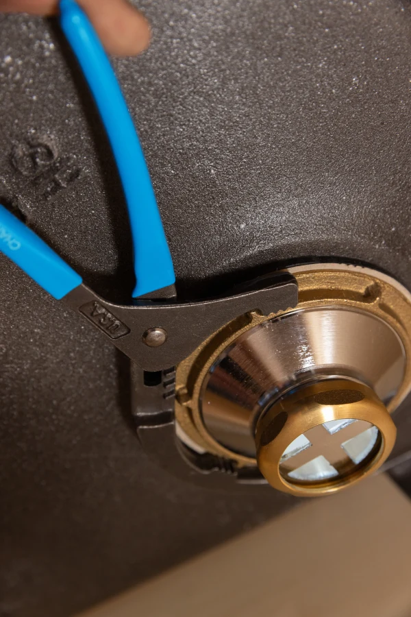 209 9-inch Oil Filter/PVC Pliers