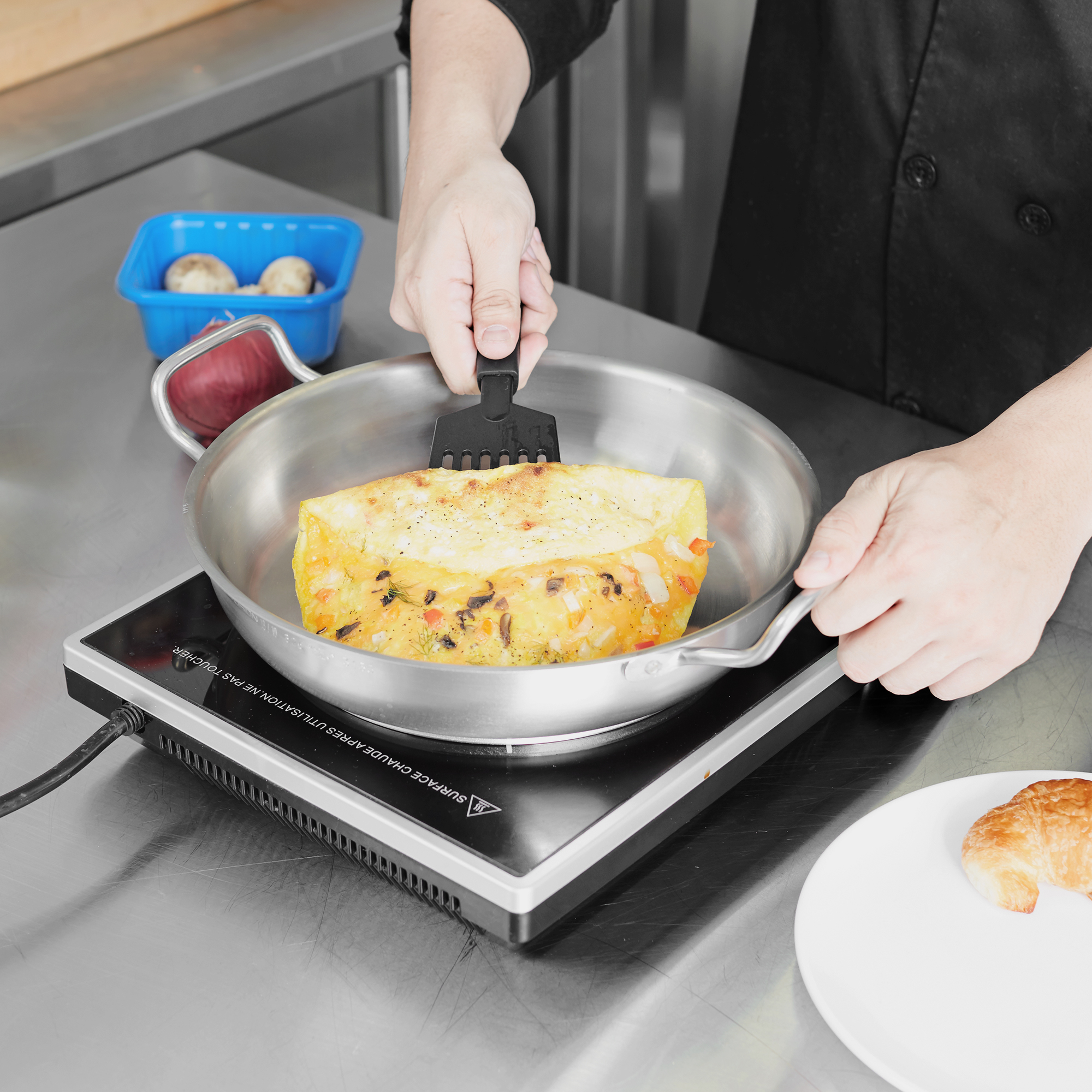 Centurion® French Omelet Pans Vollrath Foodservice