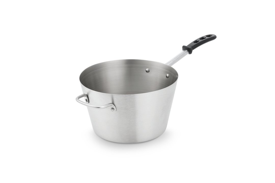 7-quart heavy-duty stainless steel tapered saucepan with silicone TriVent™ handle