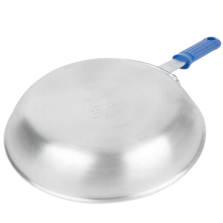 10-inch Wear-Ever® aluminum fry pan with CeramiGuard® II nonstick coating and Cool Handle® silicone handle