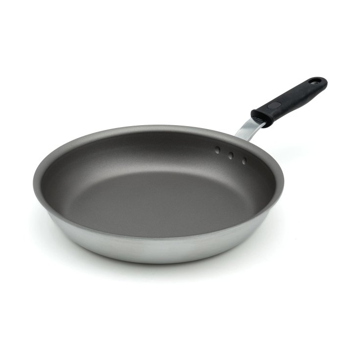 12-inch Wear-Ever® rivetless frying pan with PowerCoat2™ nonstick coating and silicone handle